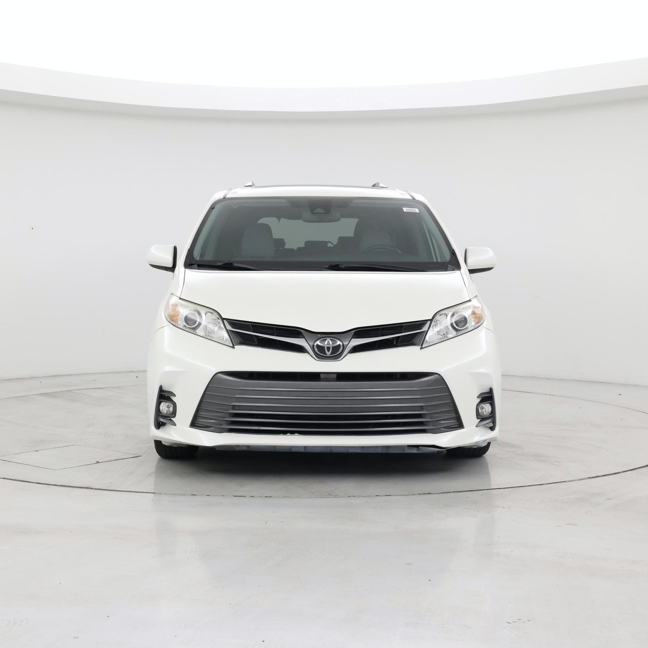 Thumbnail: 2019 Toyota Sienna - 5
