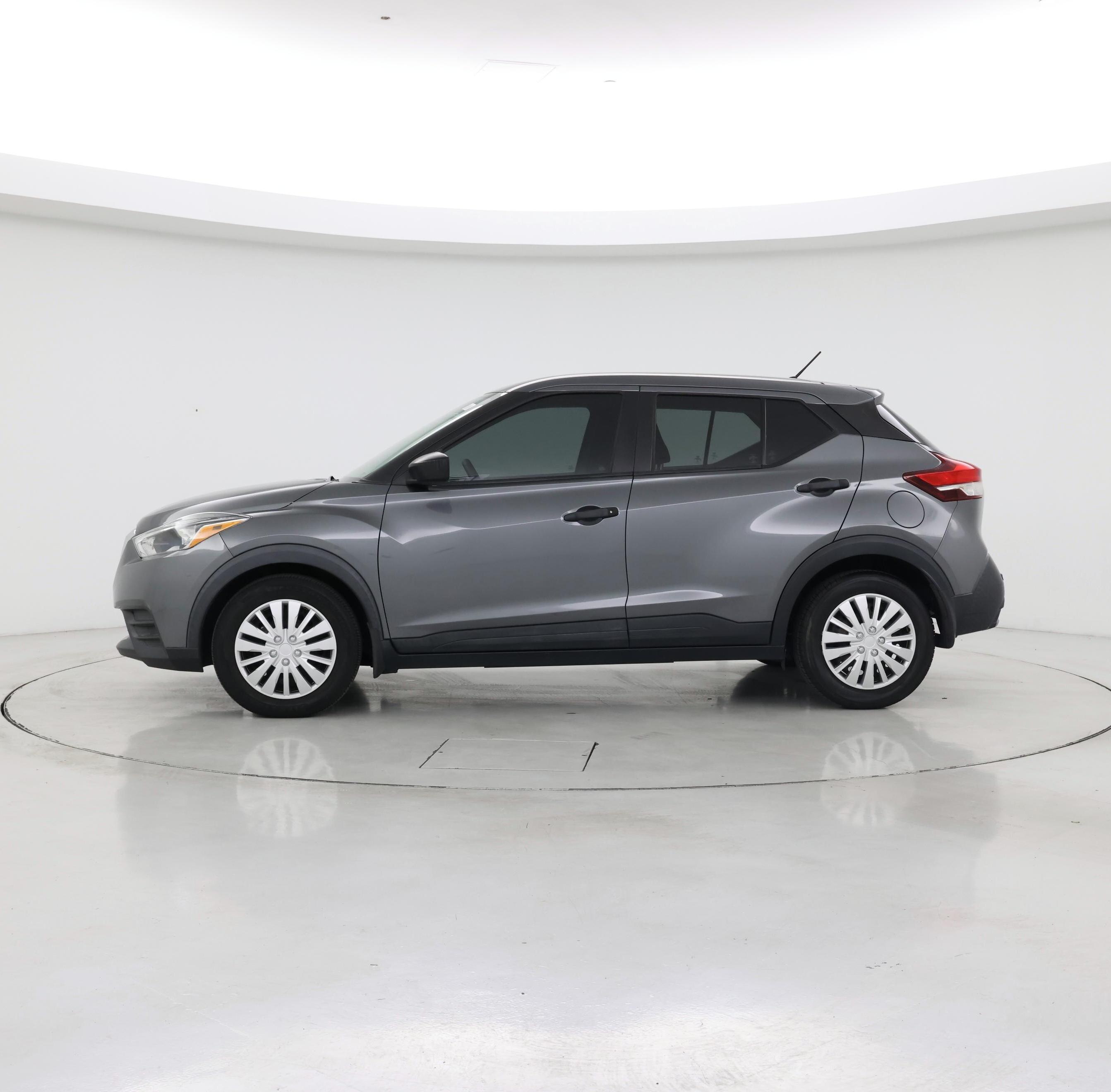Thumbnail: 2020 Nissan Kicks - 3