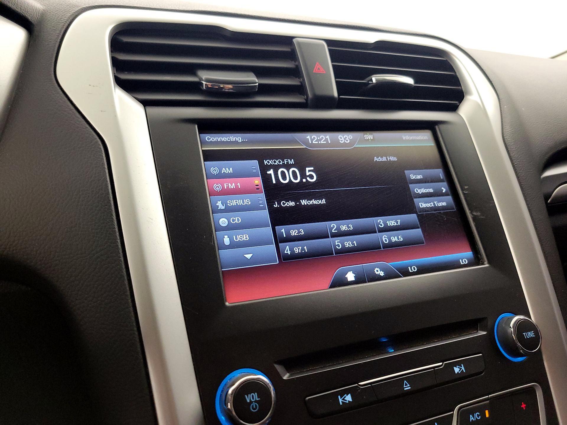 Thumbnail: 2016 Ford Fusion - 14