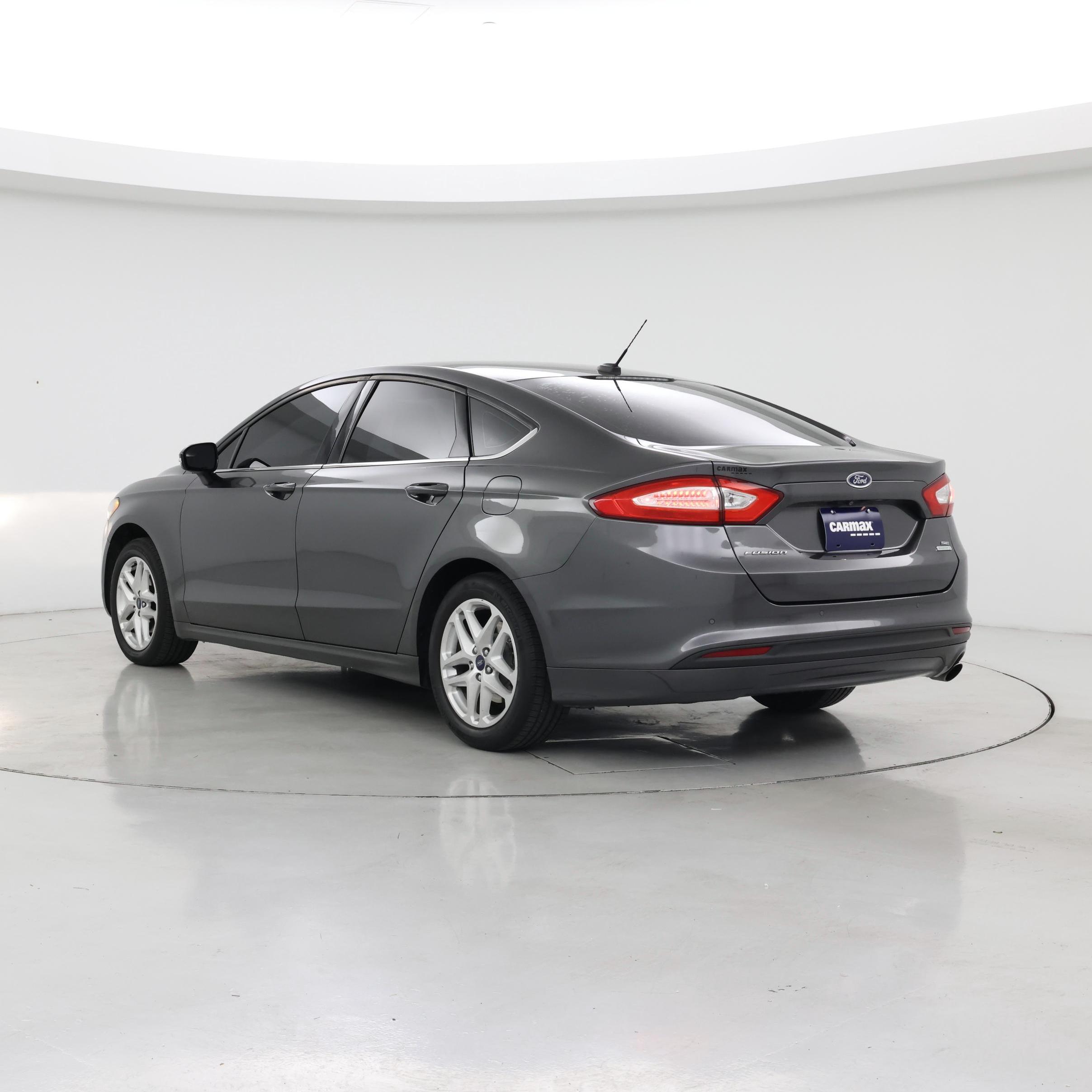 Thumbnail: 2016 Ford Fusion - 2