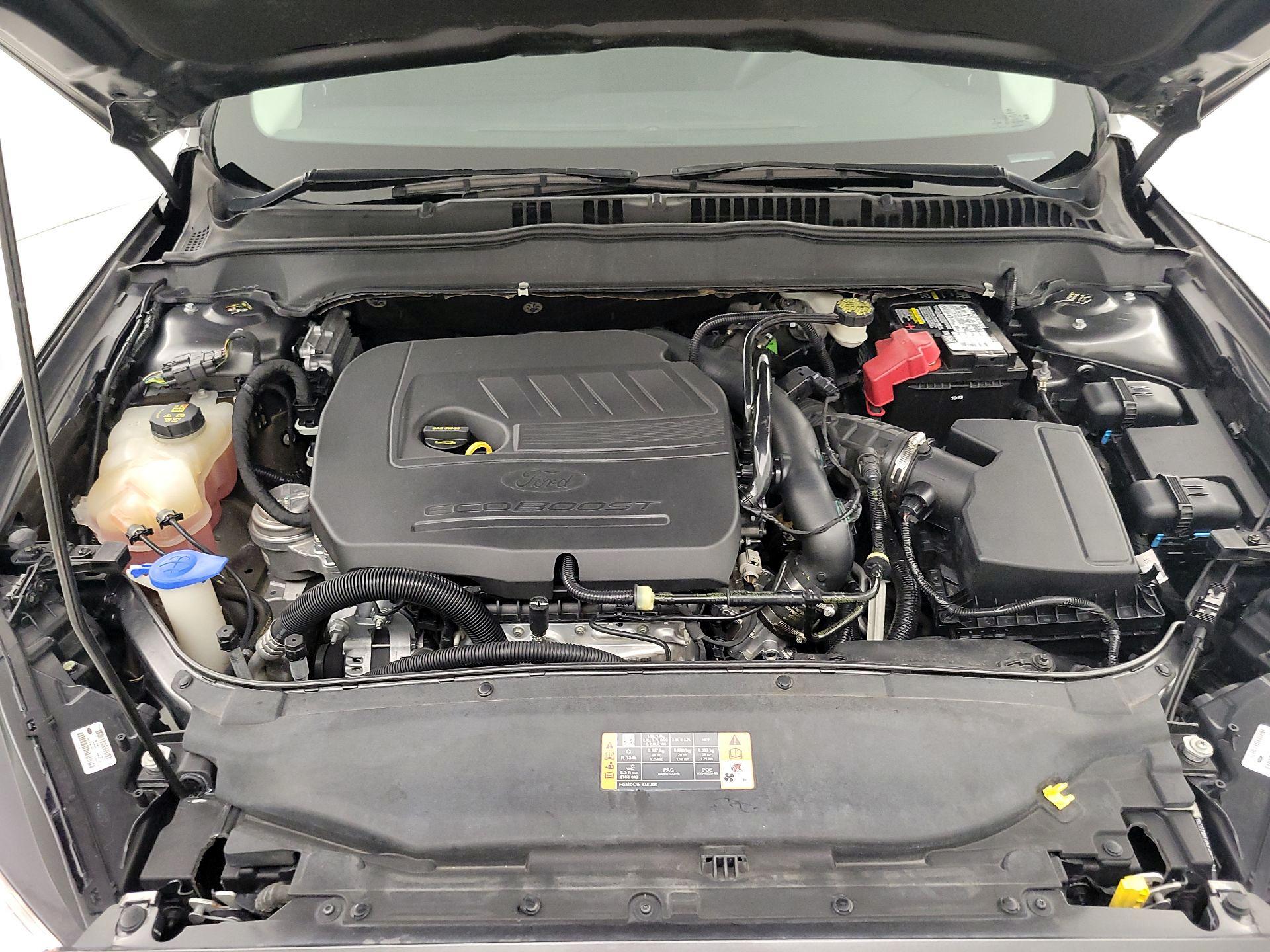 Thumbnail: 2016 Ford Fusion - 19
