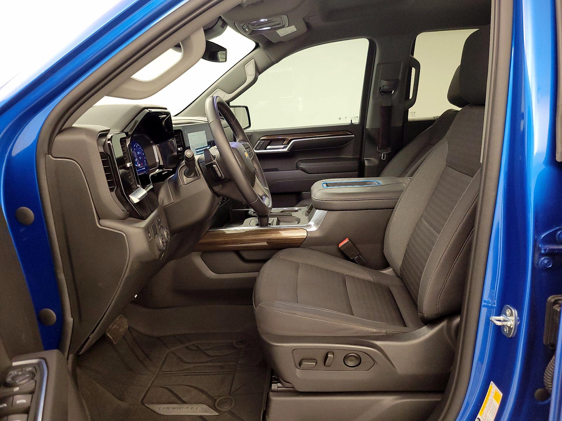 Thumbnail: 2022 Chevrolet Silverado 1500 - 11