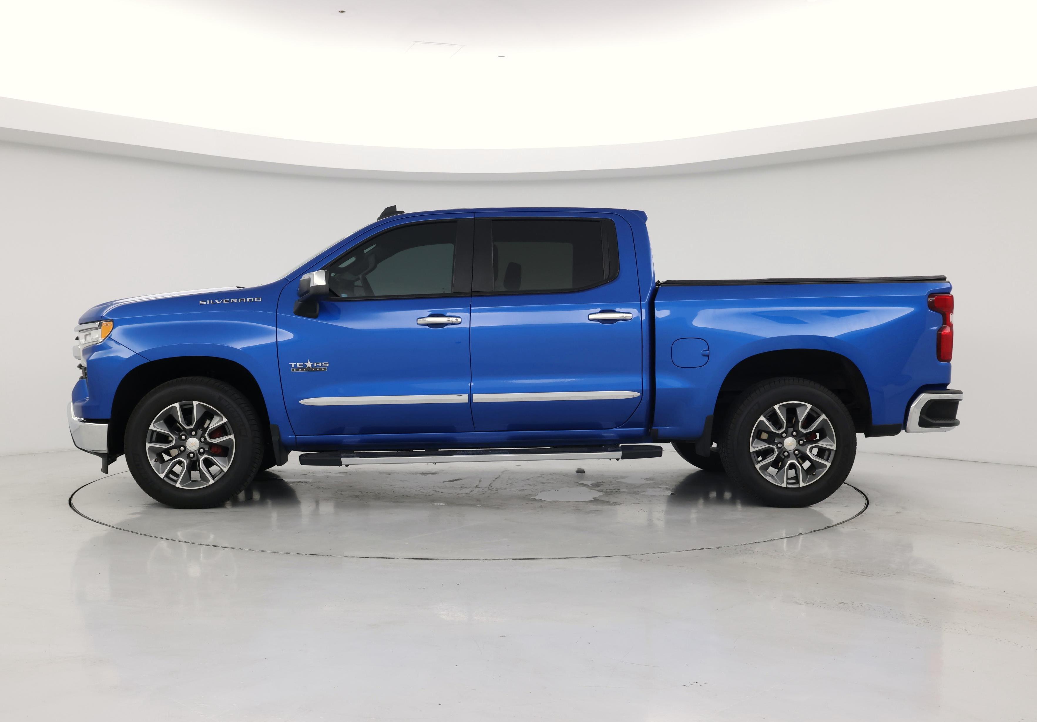 Thumbnail: 2022 Chevrolet Silverado 1500 - 3