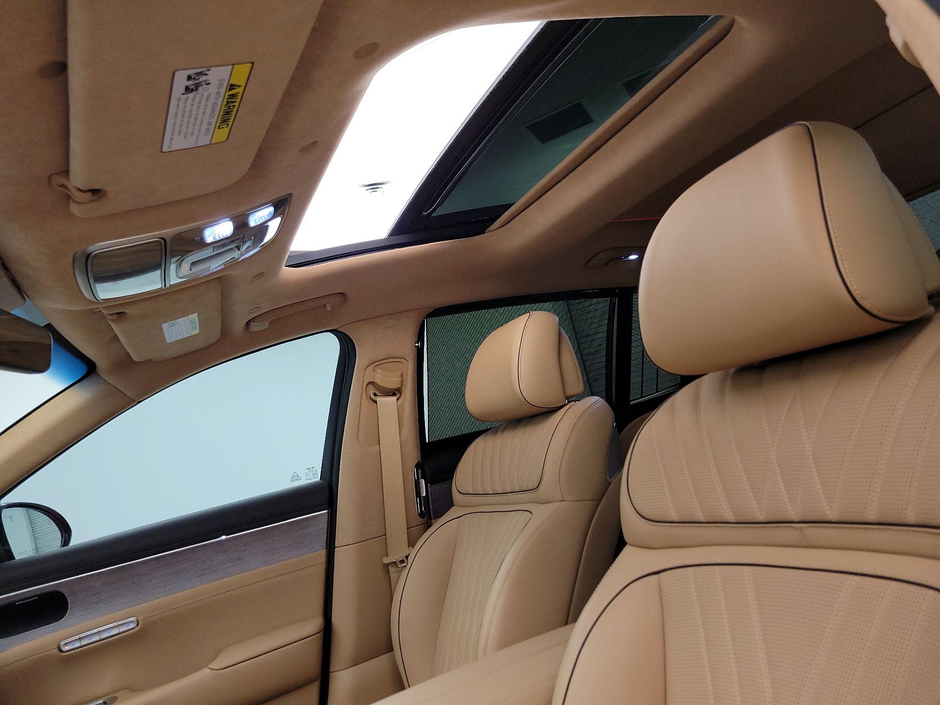 Thumbnail: 2023 Genesis G90 - 20