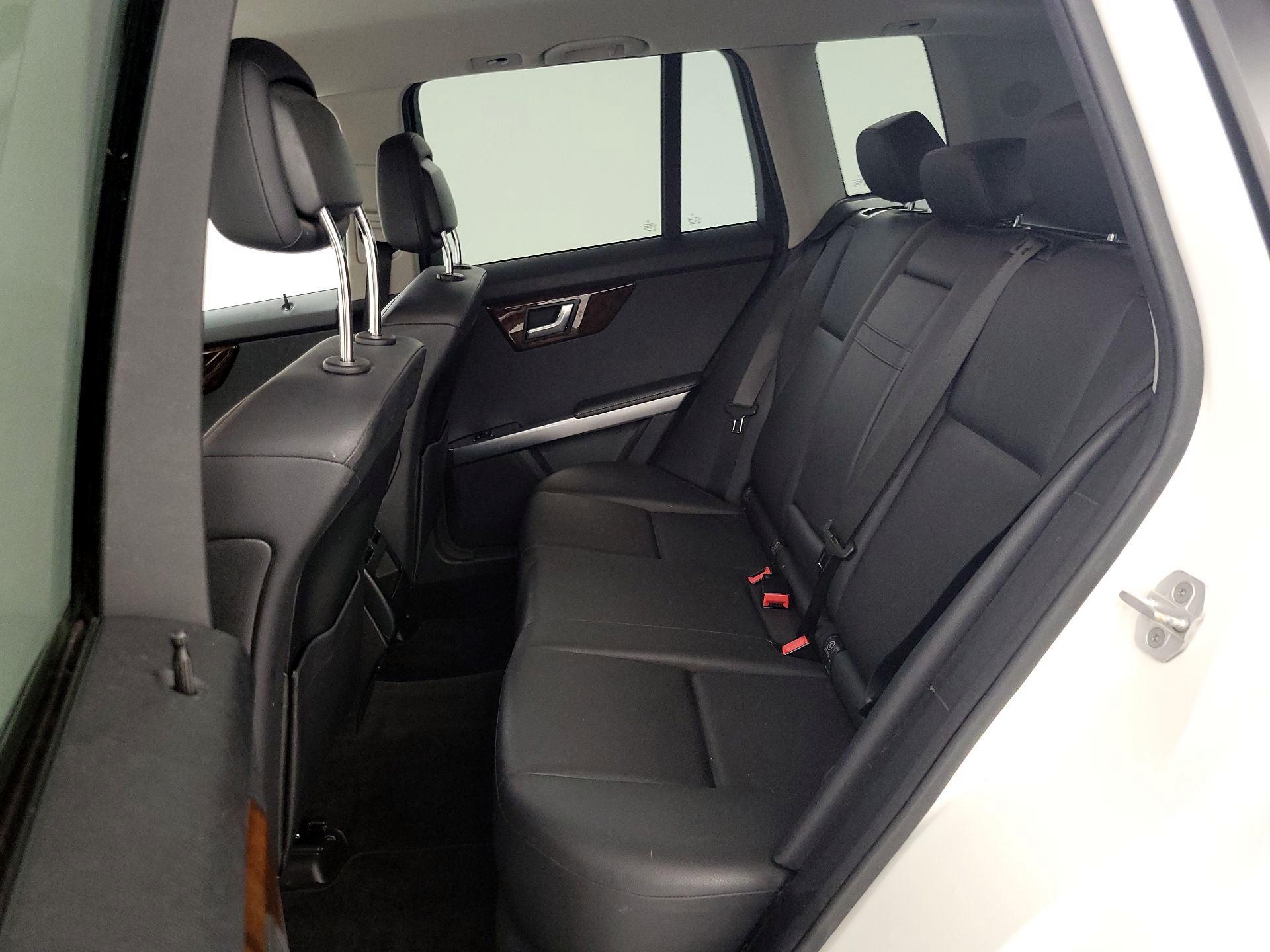 Thumbnail: 2015 Mercedes-Benz GLK - 18