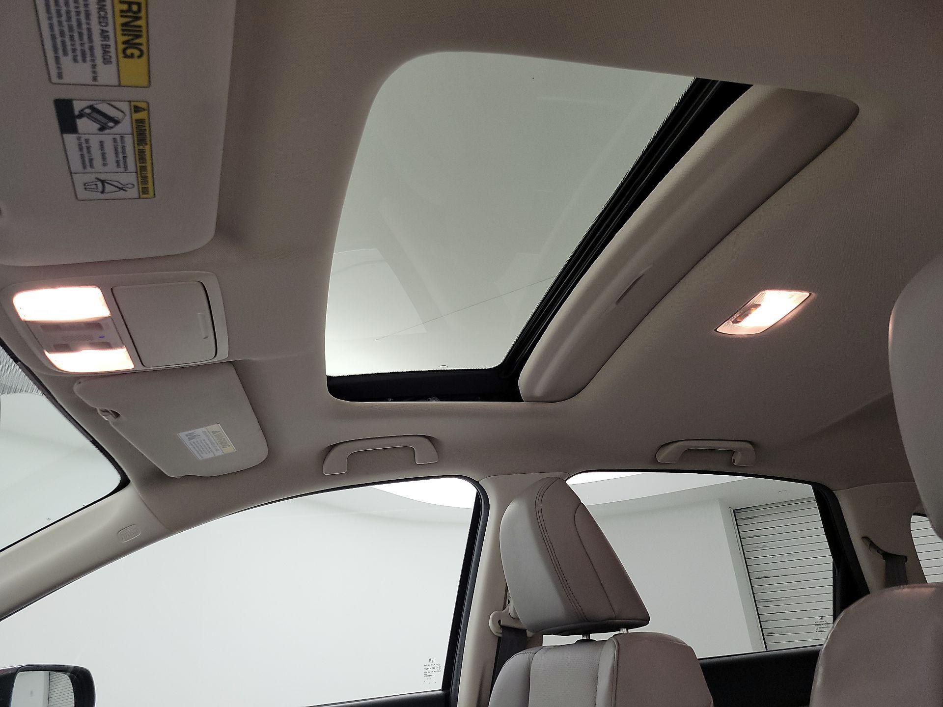 Thumbnail: 2016 Honda CR-V - 18