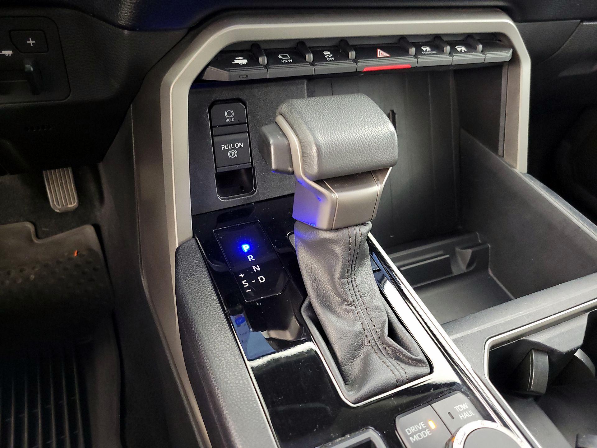 Thumbnail: 2023 Toyota Tundra - 17