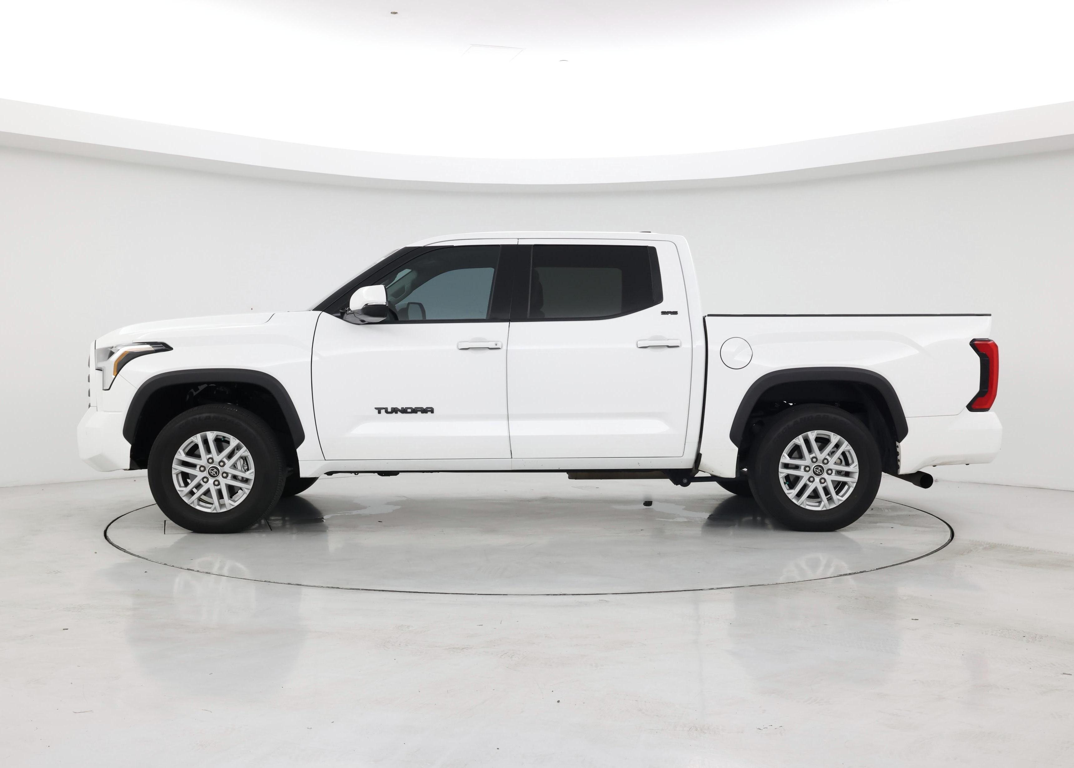 Thumbnail: 2023 Toyota Tundra - 3