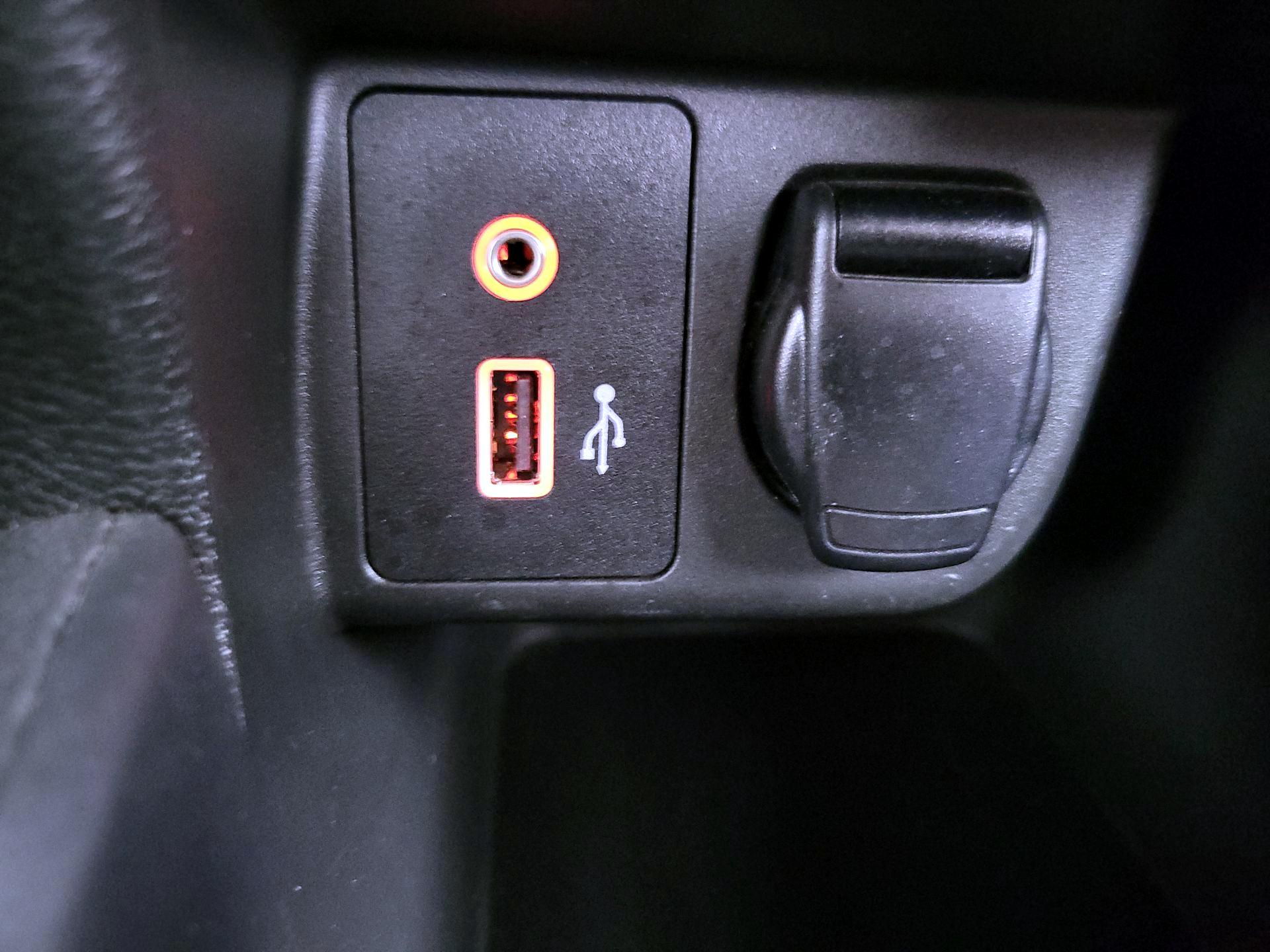Thumbnail: 2020 Nissan Versa - 17