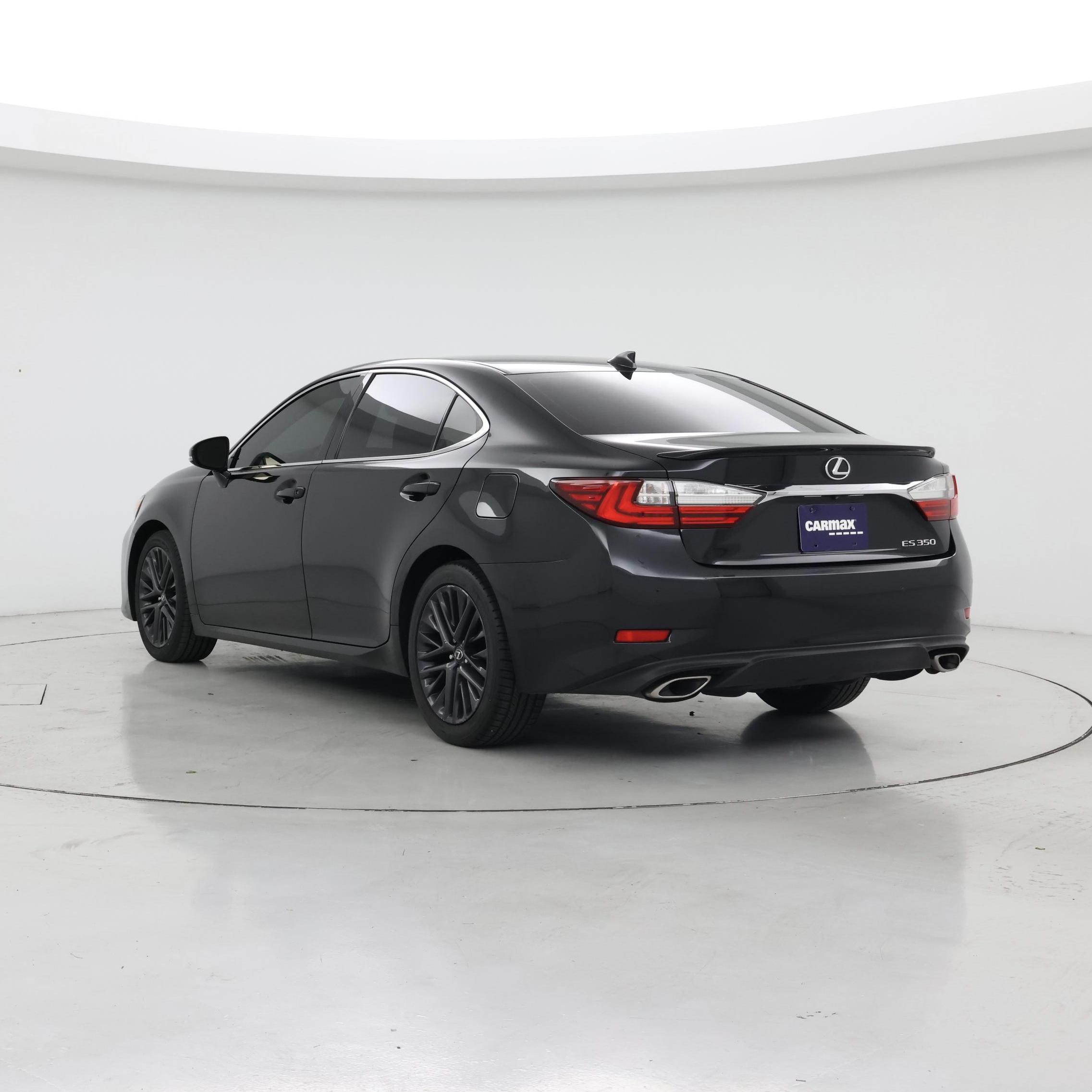 Thumbnail: 2017 Lexus ES - 2