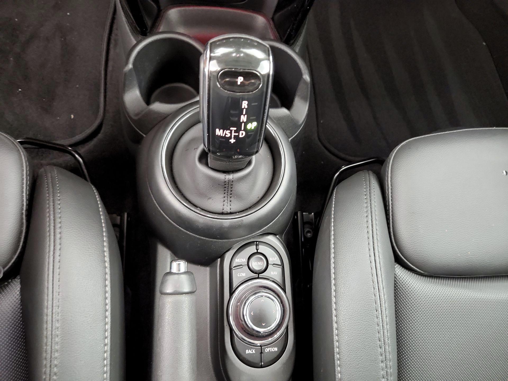 Thumbnail: 2023 MINI Cooper Hardtop - 18