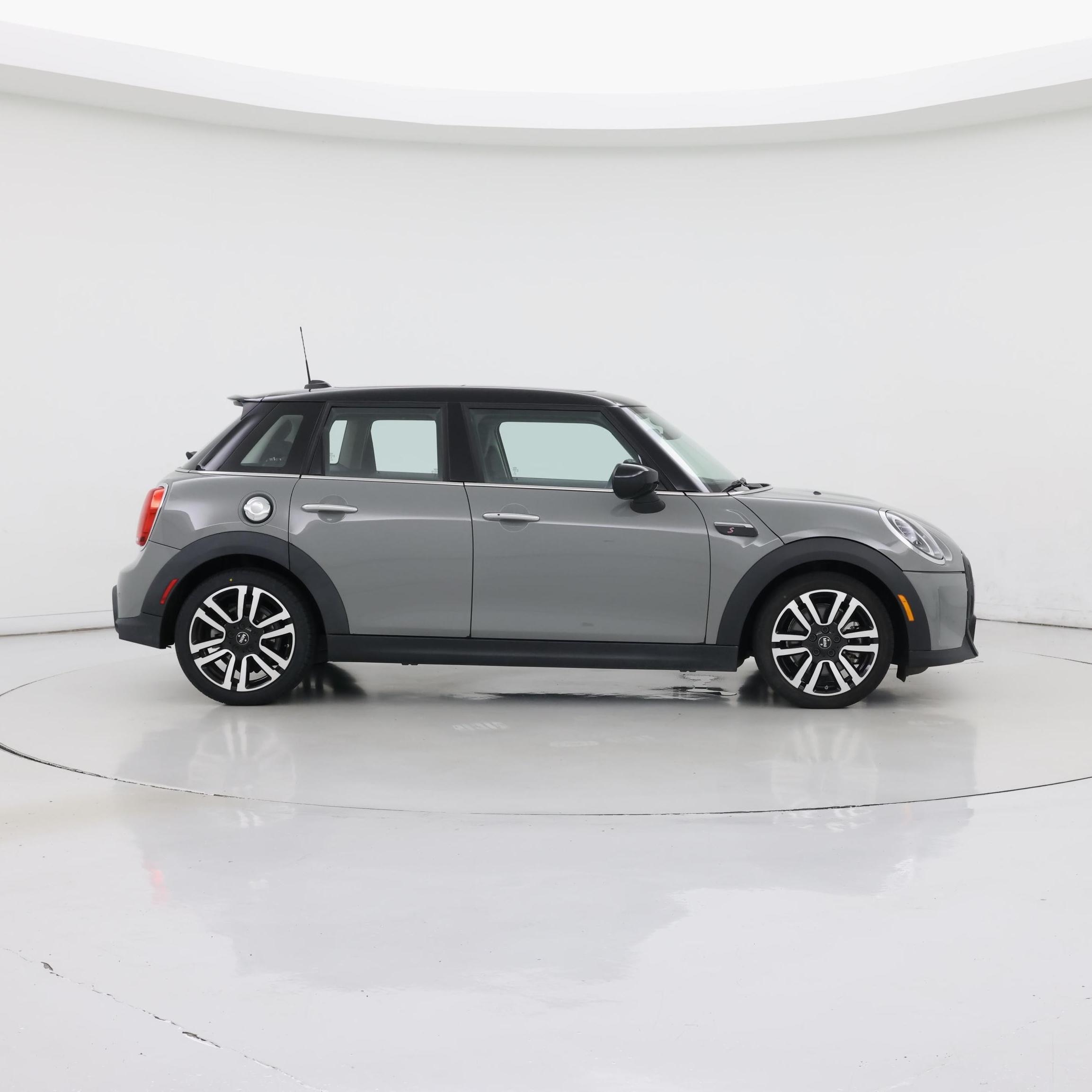 Thumbnail: 2023 MINI Cooper Hardtop - 7