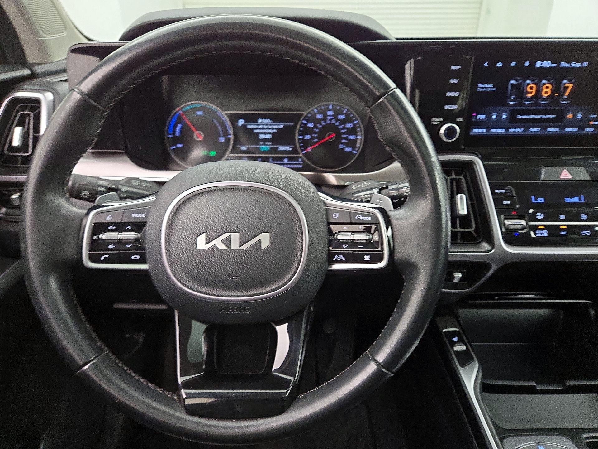 Thumbnail: 2022 Kia Sorento - 10
