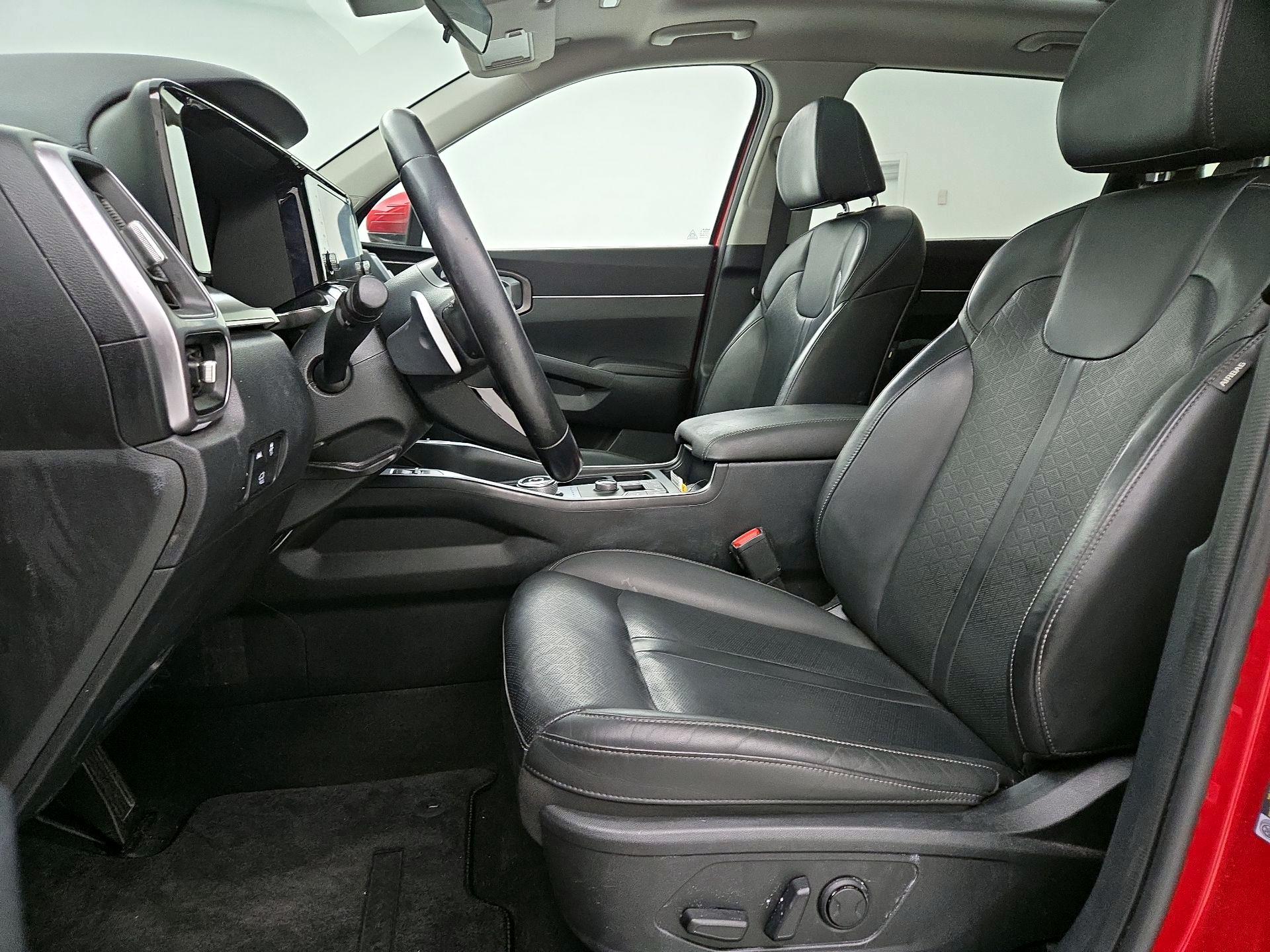 Thumbnail: 2022 Kia Sorento - 11