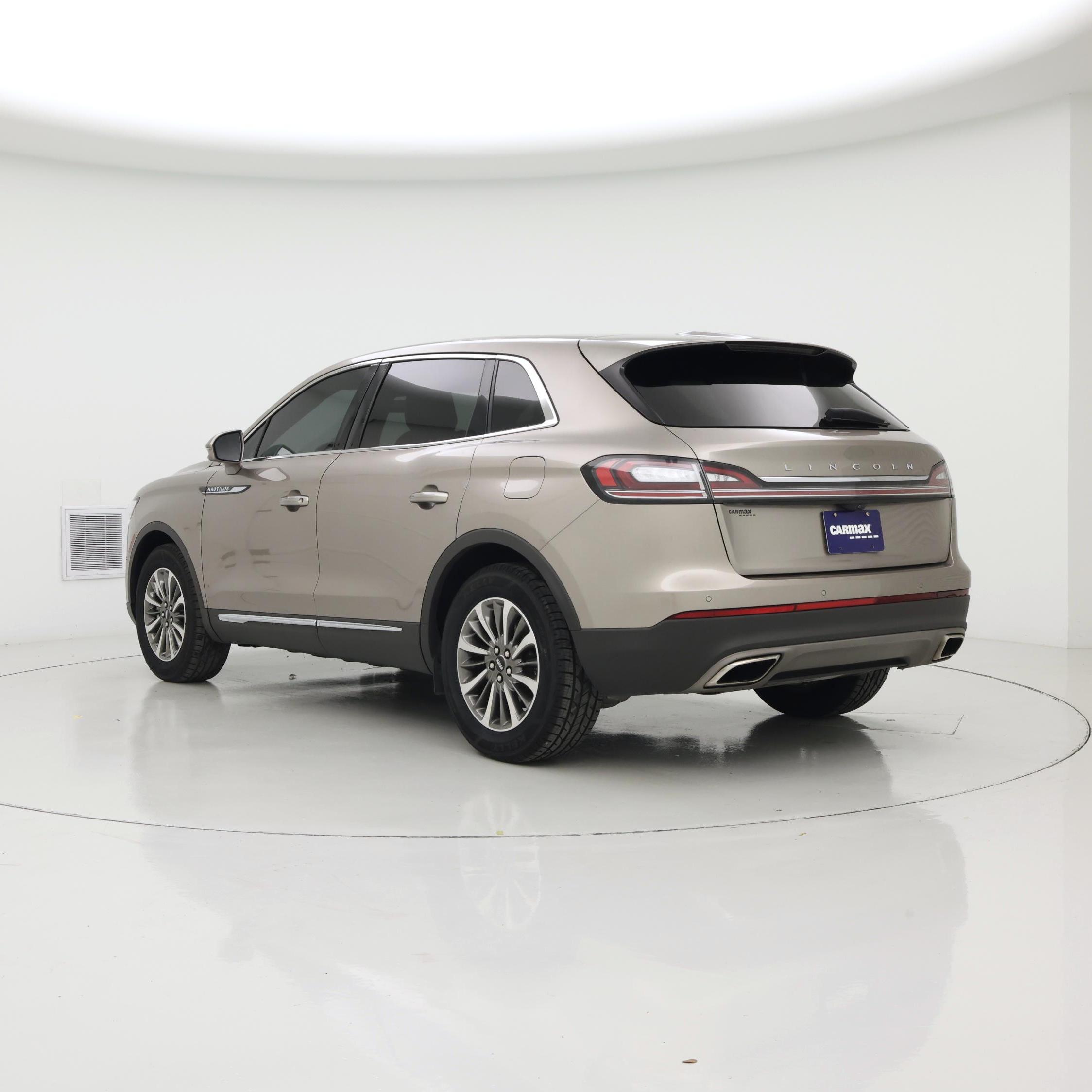 Thumbnail: 2020 Lincoln Nautilus - 2