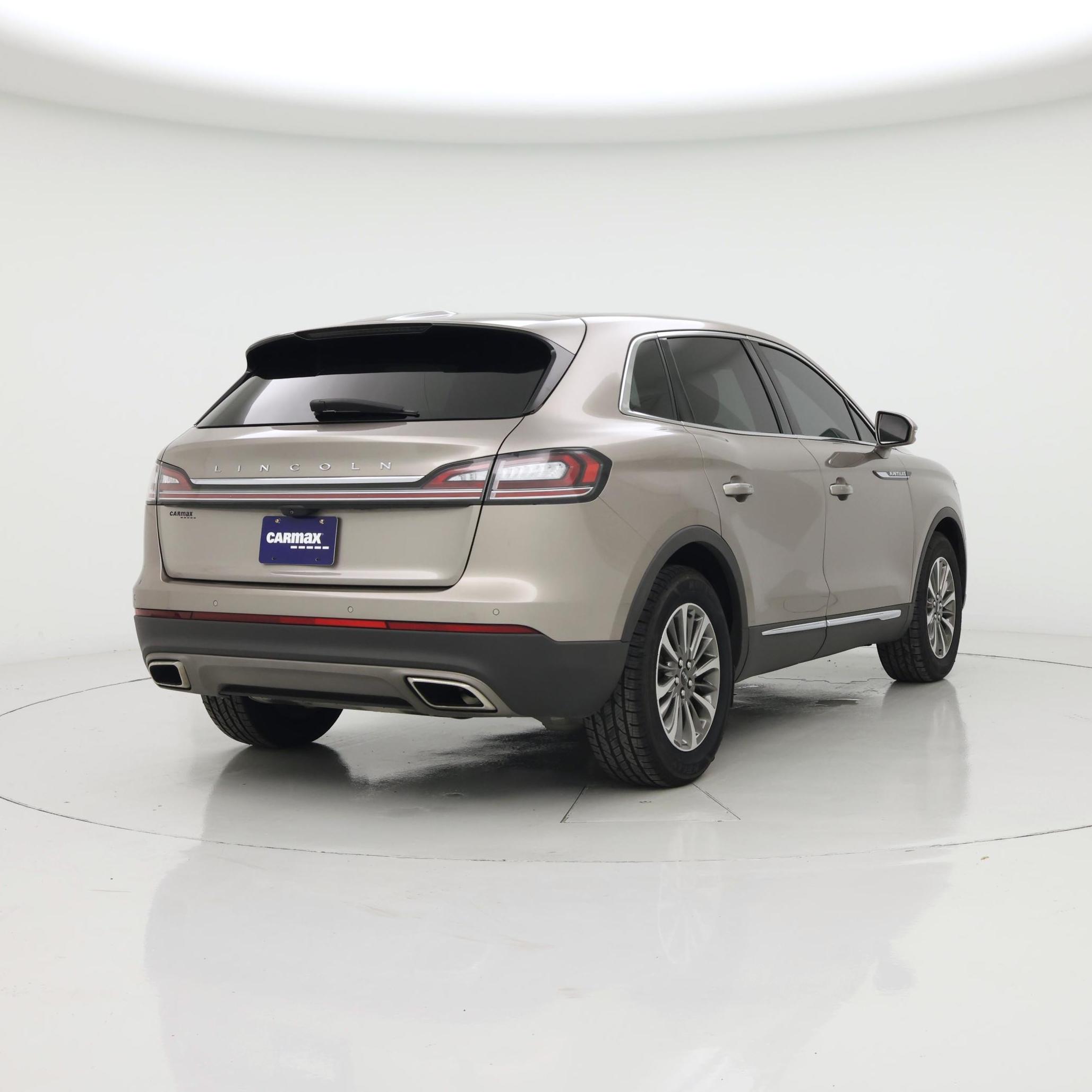 Thumbnail: 2020 Lincoln Nautilus - 8