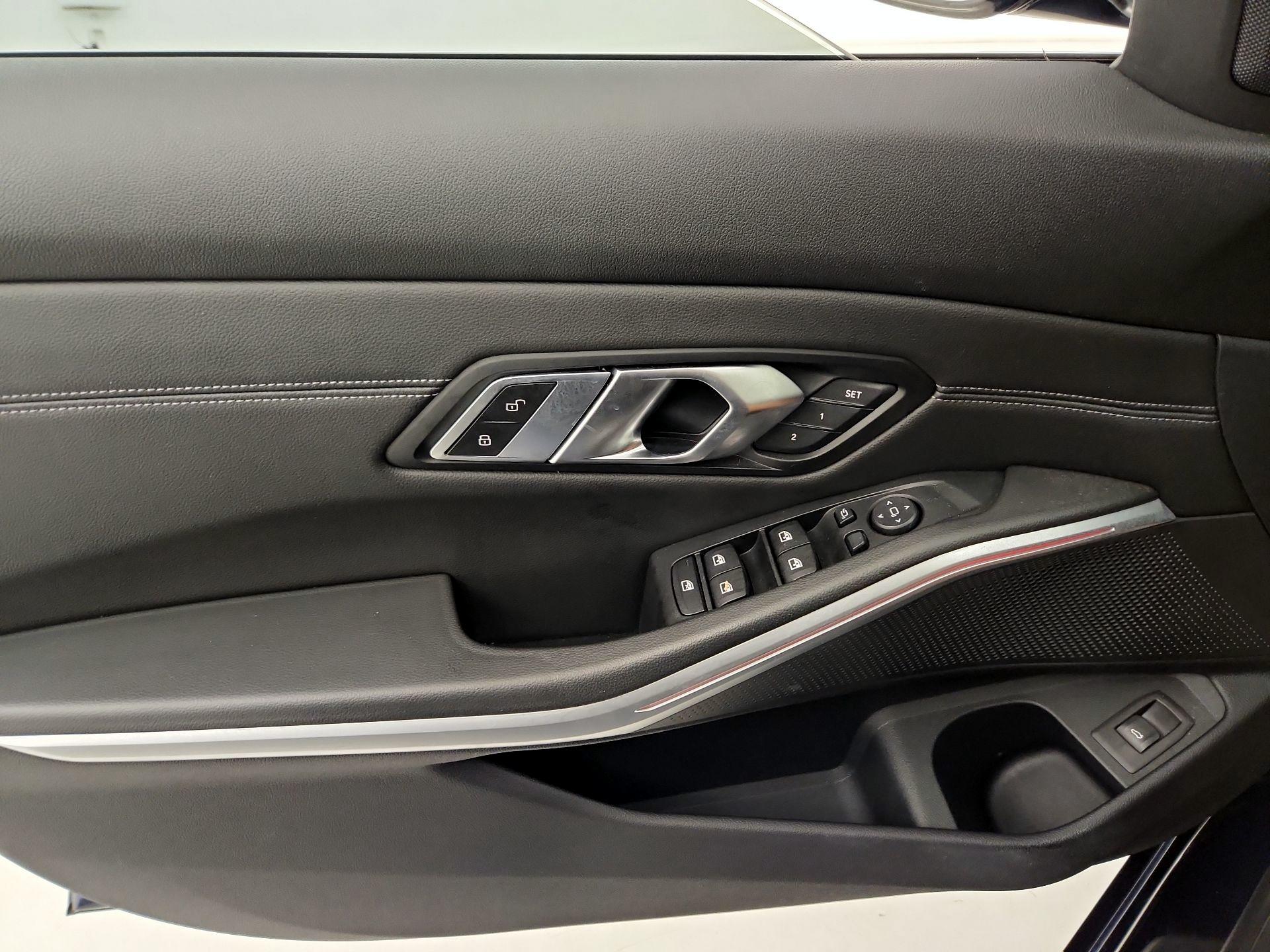 Thumbnail: 2020 BMW 3 Series - 12