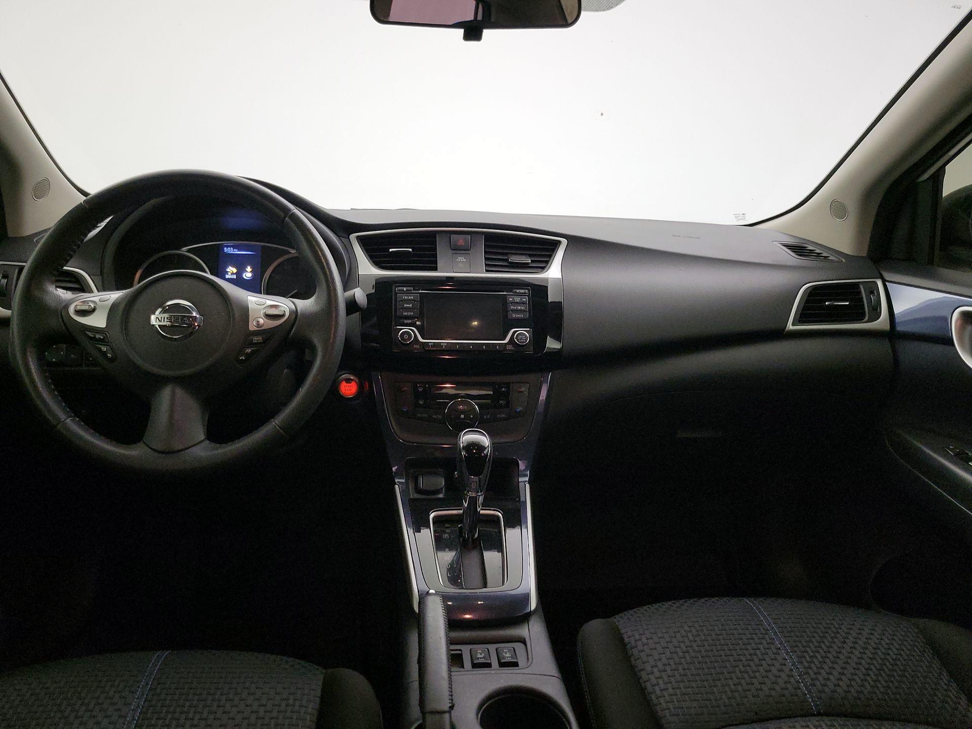 Thumbnail: 2018 Nissan Sentra - 9