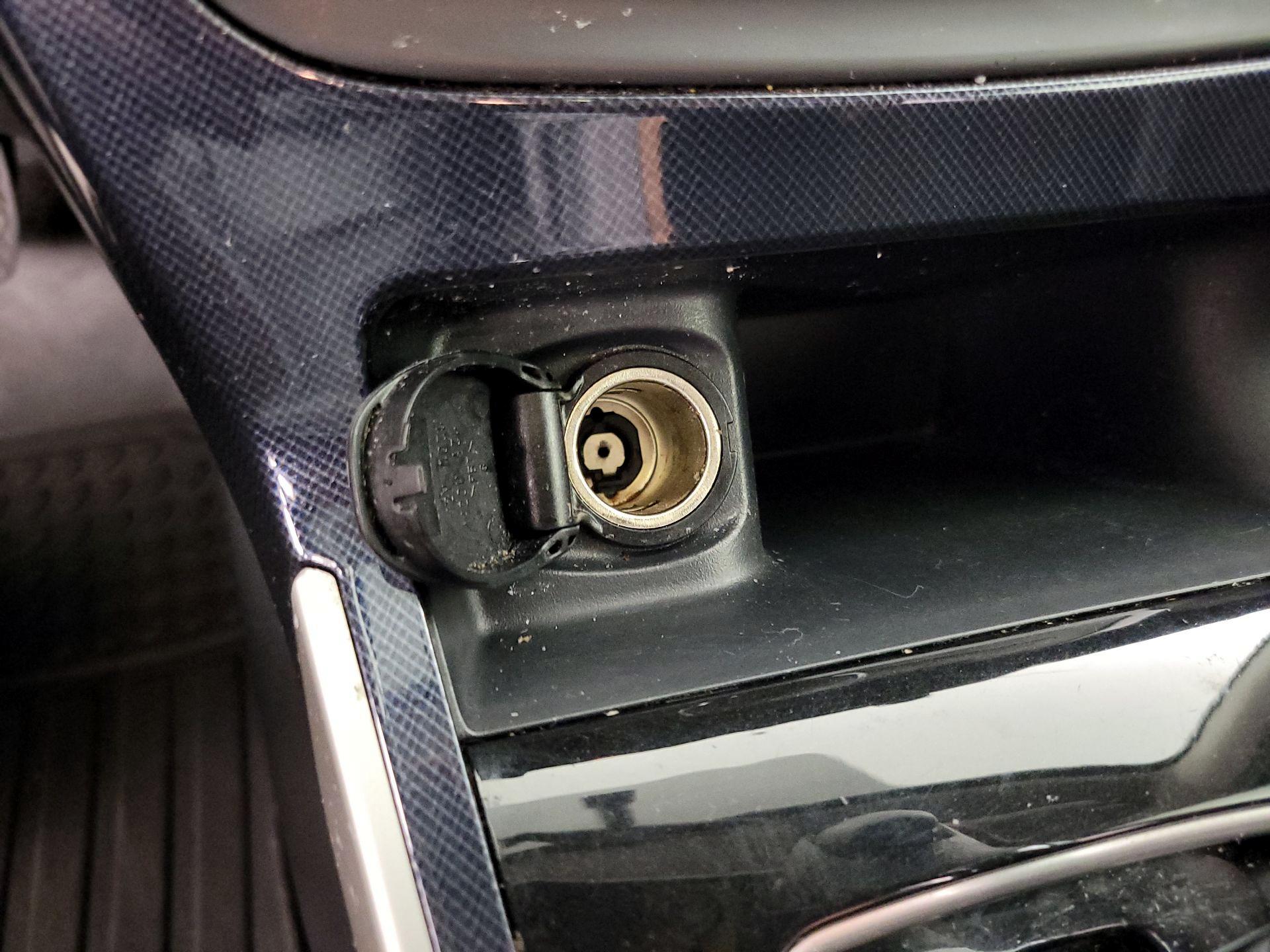 Thumbnail: 2018 Nissan Sentra - 18