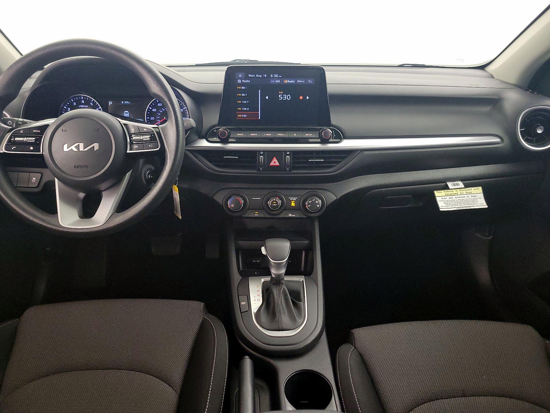 Thumbnail: 2022 Kia Forte - 9