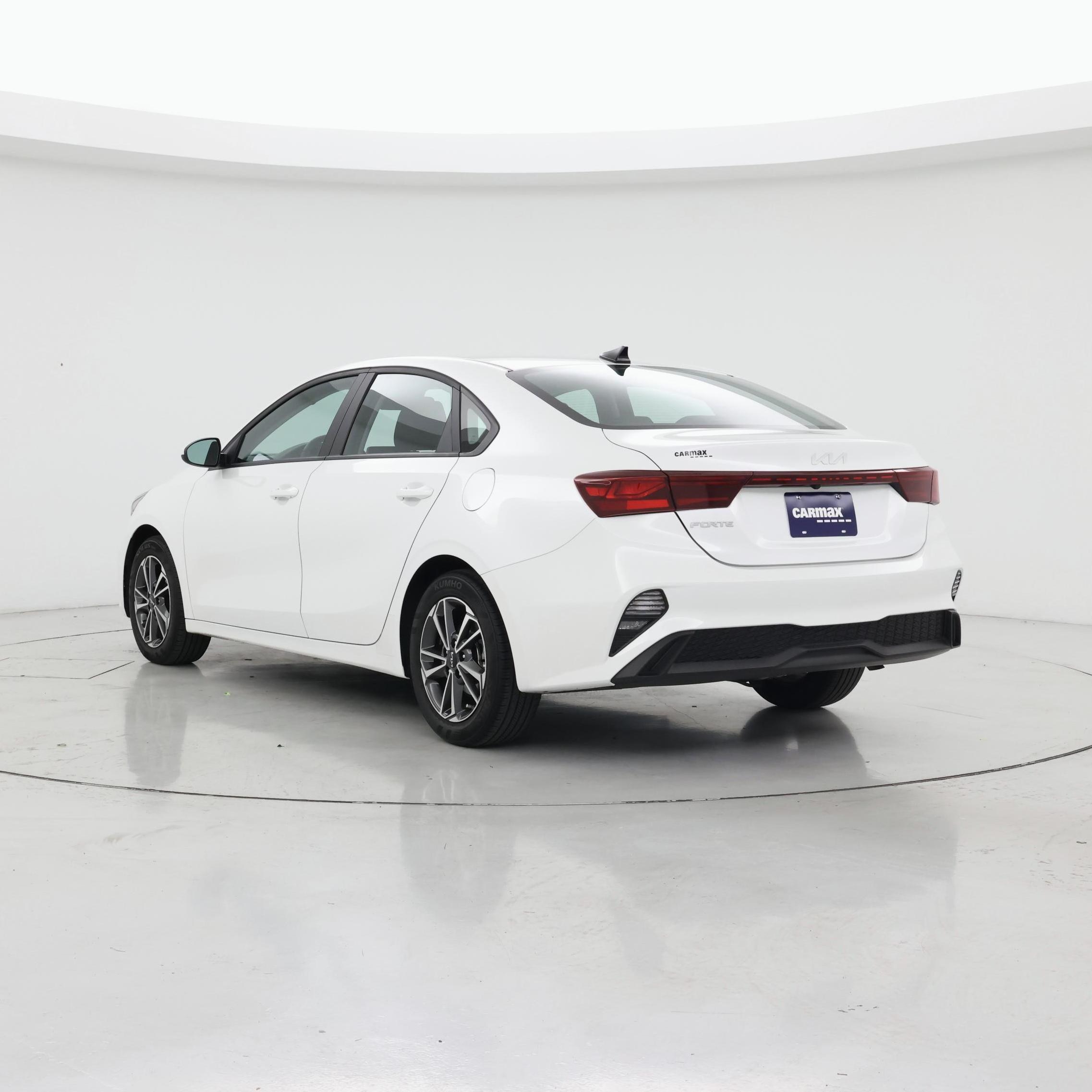 Thumbnail: 2022 Kia Forte - 2