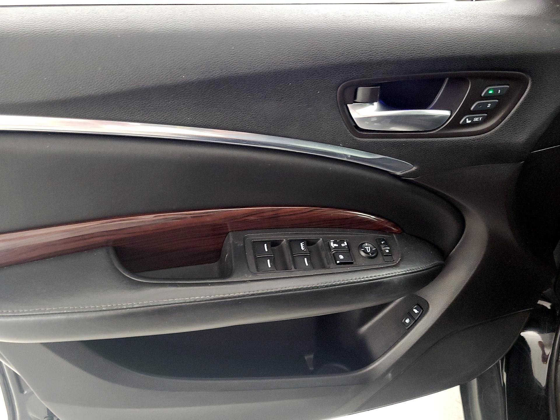 Thumbnail: 2016 Acura MDX - 12