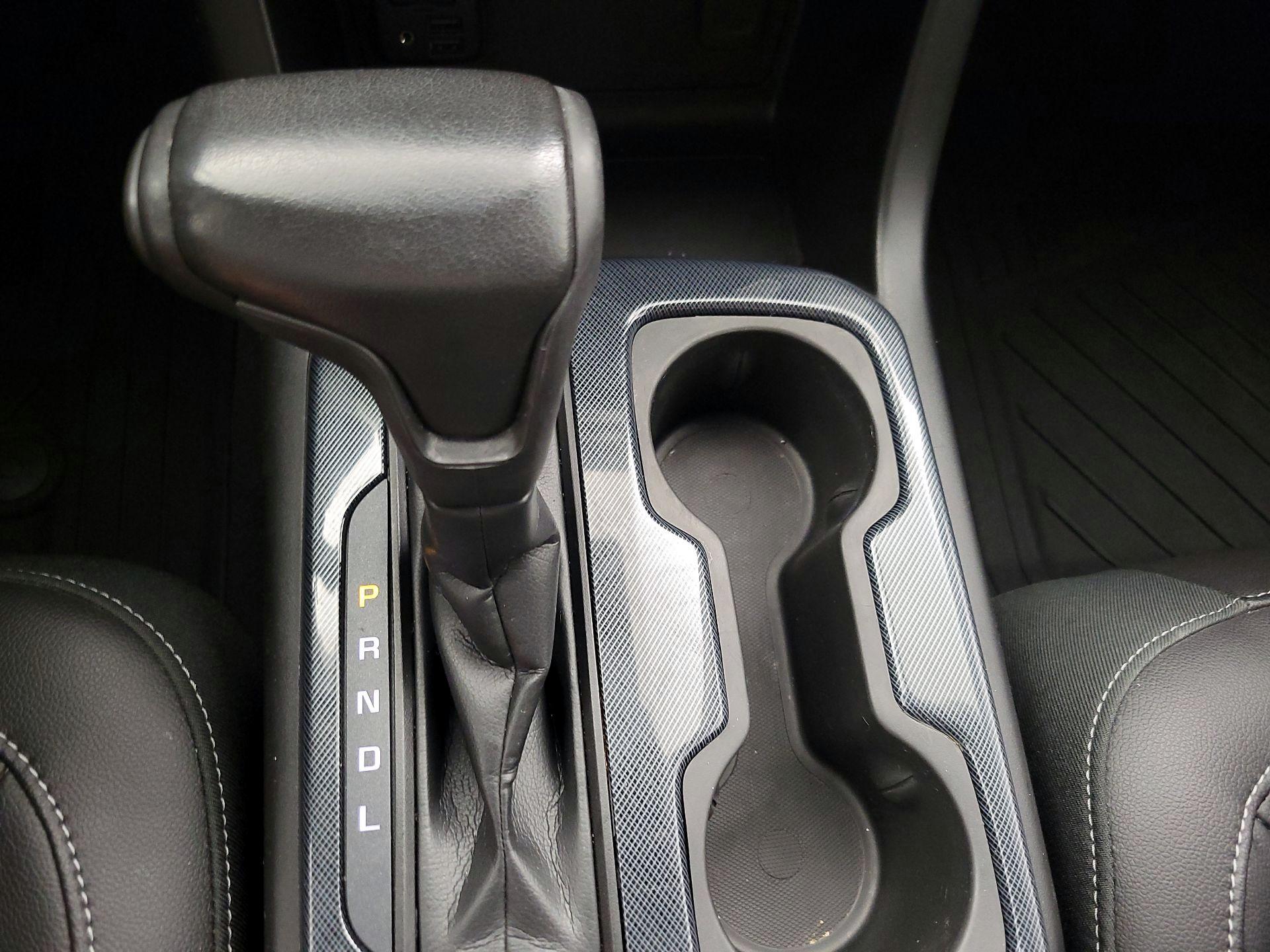 Thumbnail: 2019 Chevrolet Colorado - 18