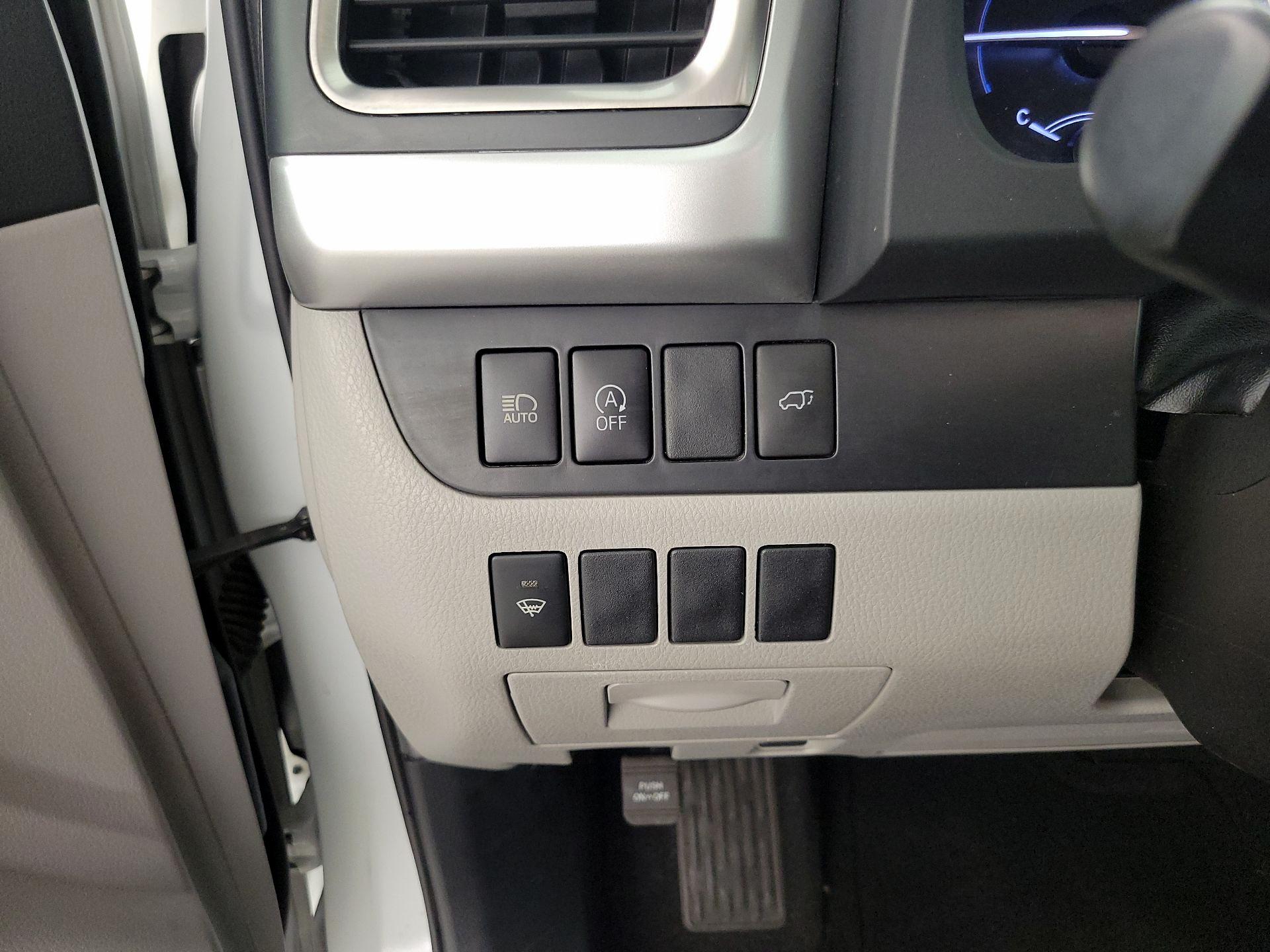 Thumbnail: 2019 Toyota Highlander - 13