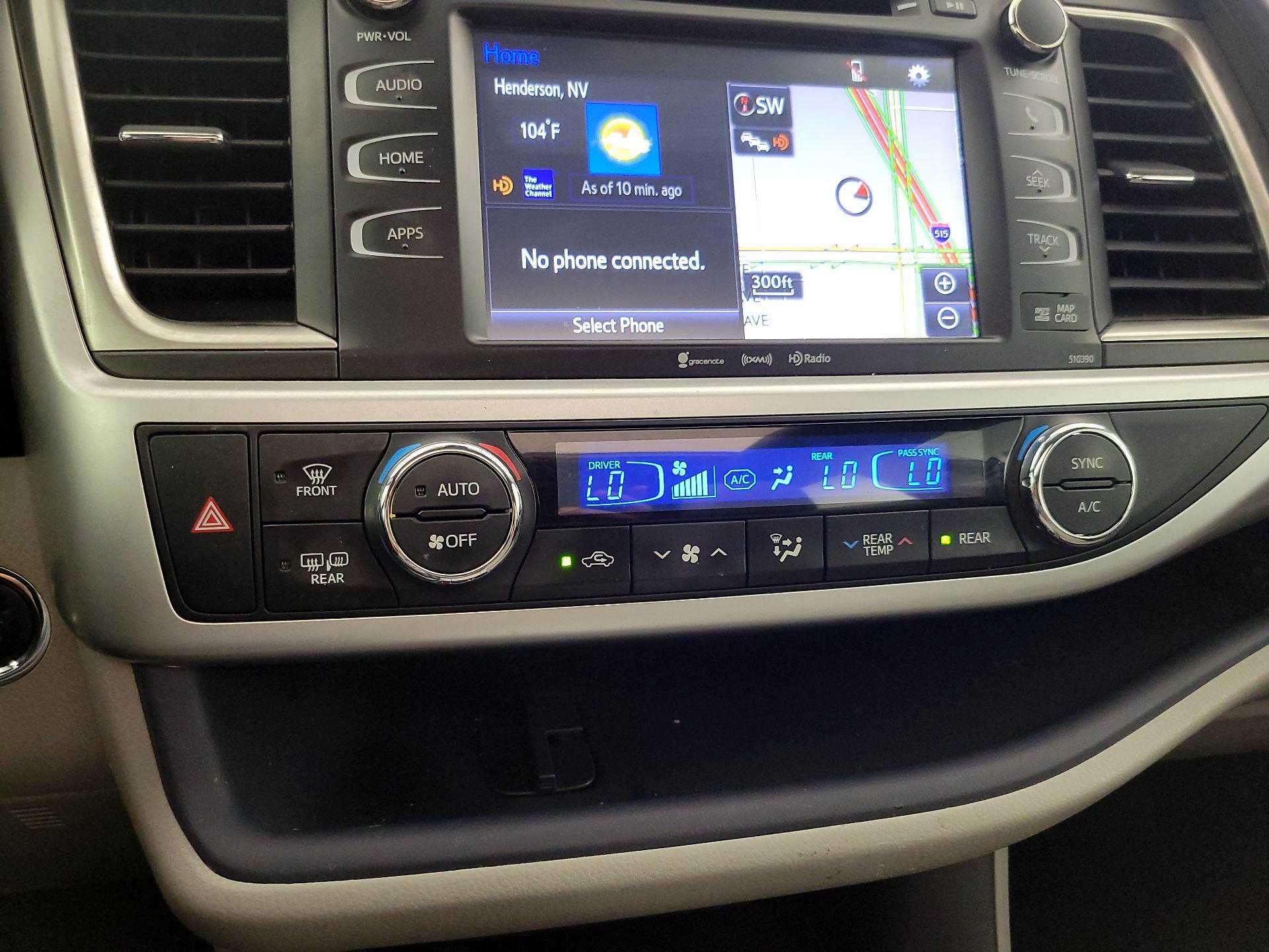 Thumbnail: 2019 Toyota Highlander - 17
