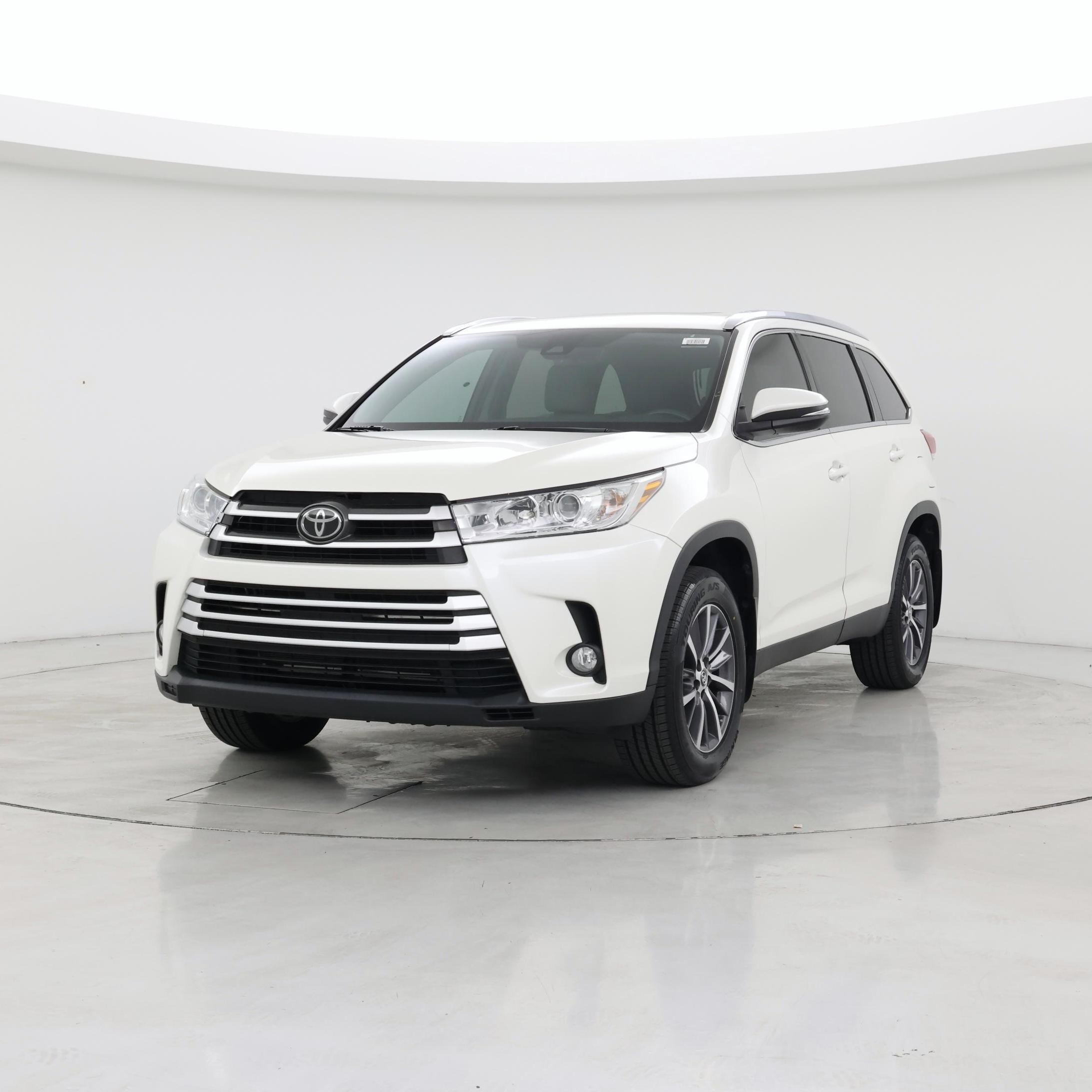 Thumbnail: 2019 Toyota Highlander - 4
