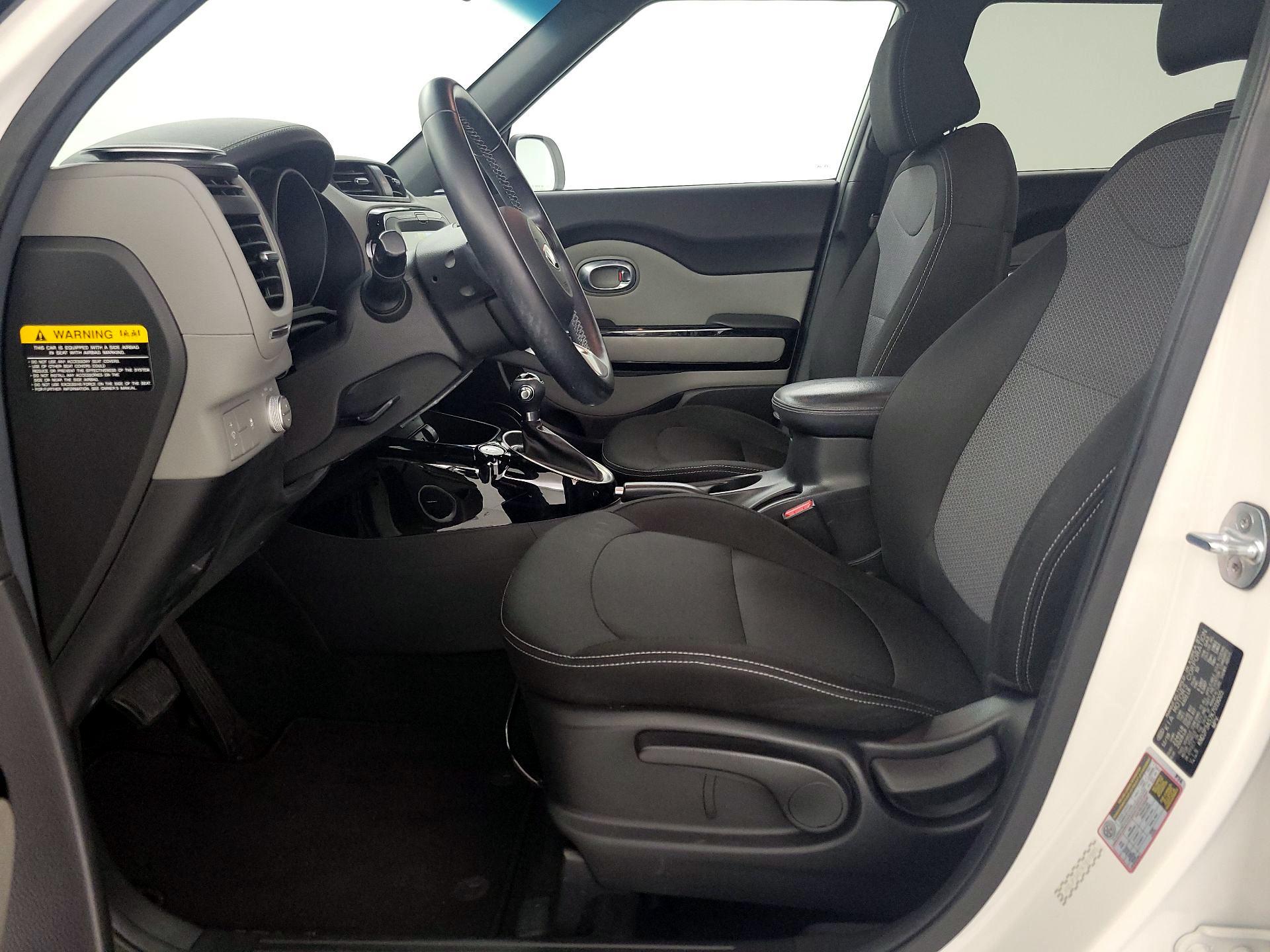 Thumbnail: 2019 Kia Soul - 11