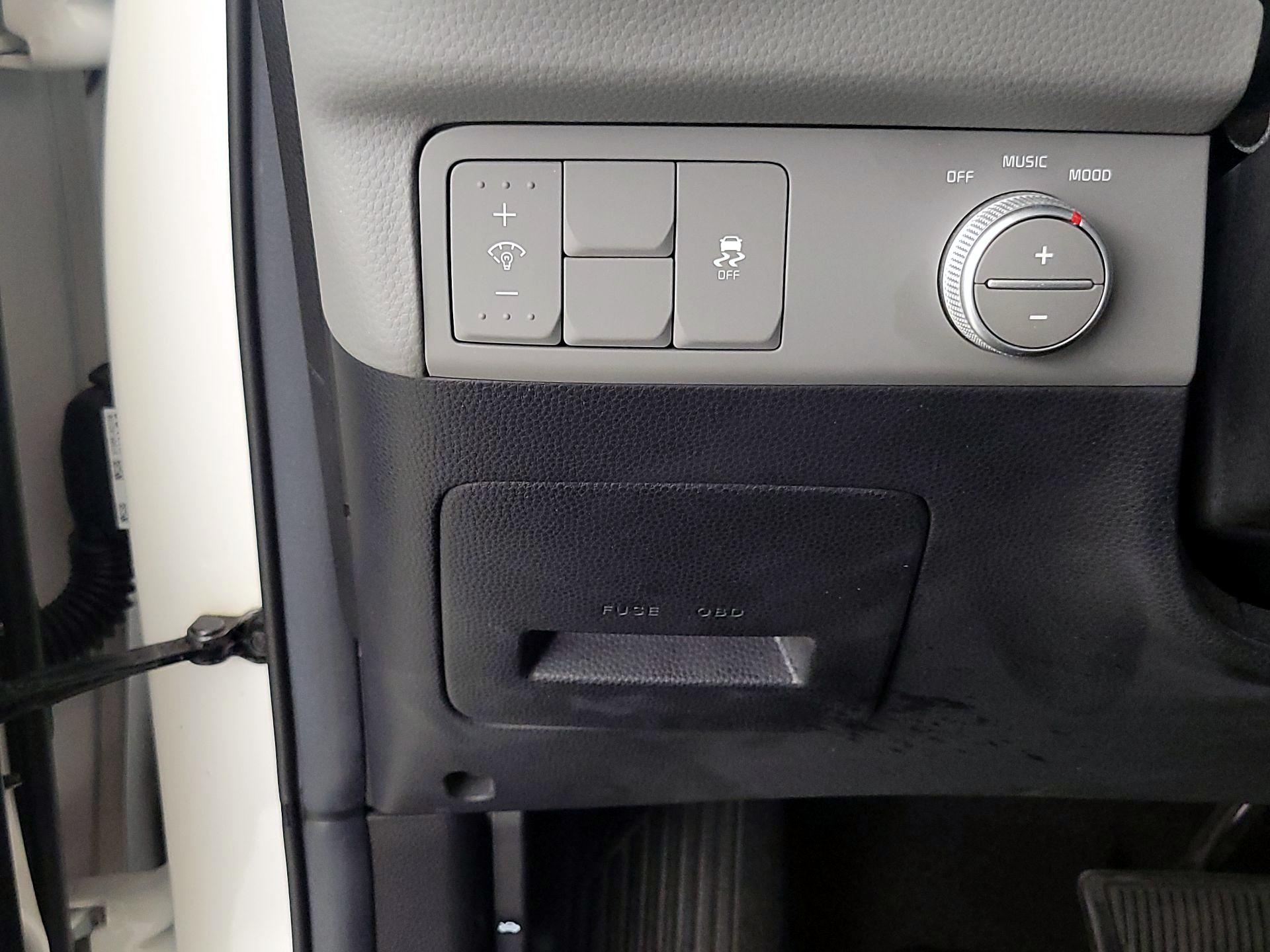 Thumbnail: 2019 Kia Soul - 13