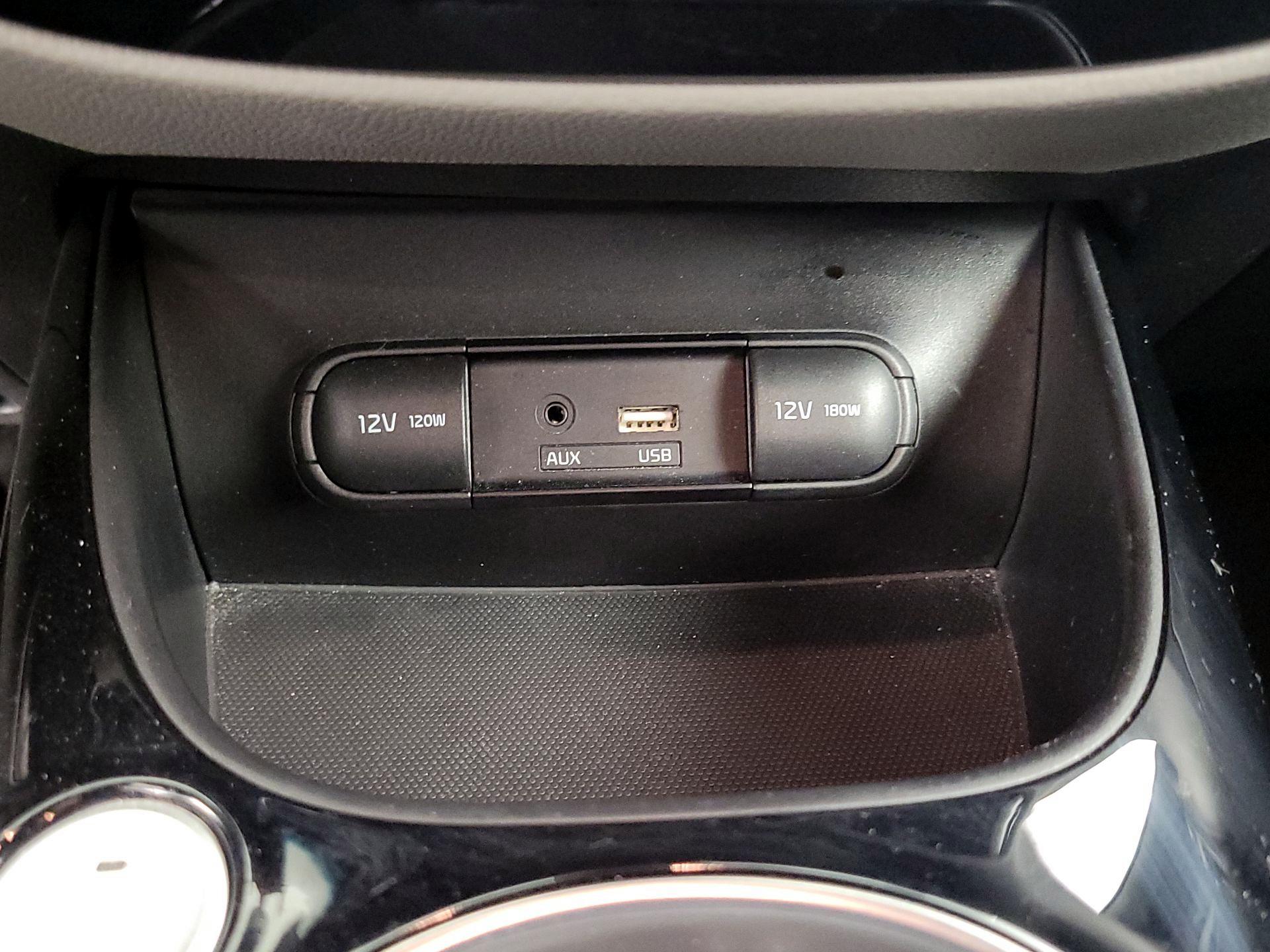 Thumbnail: 2019 Kia Soul - 19