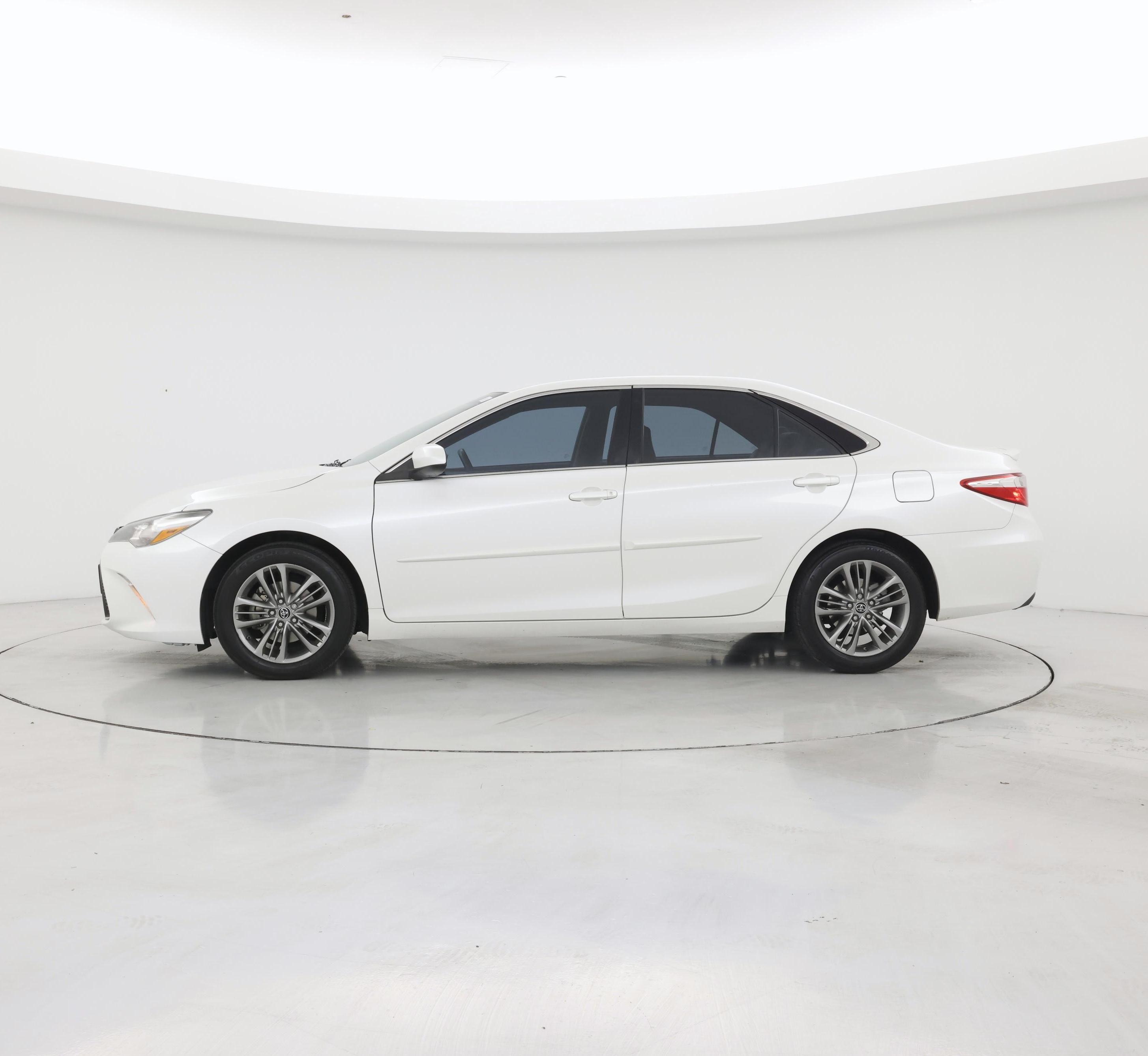 Thumbnail: 2015 Toyota Camry - 3