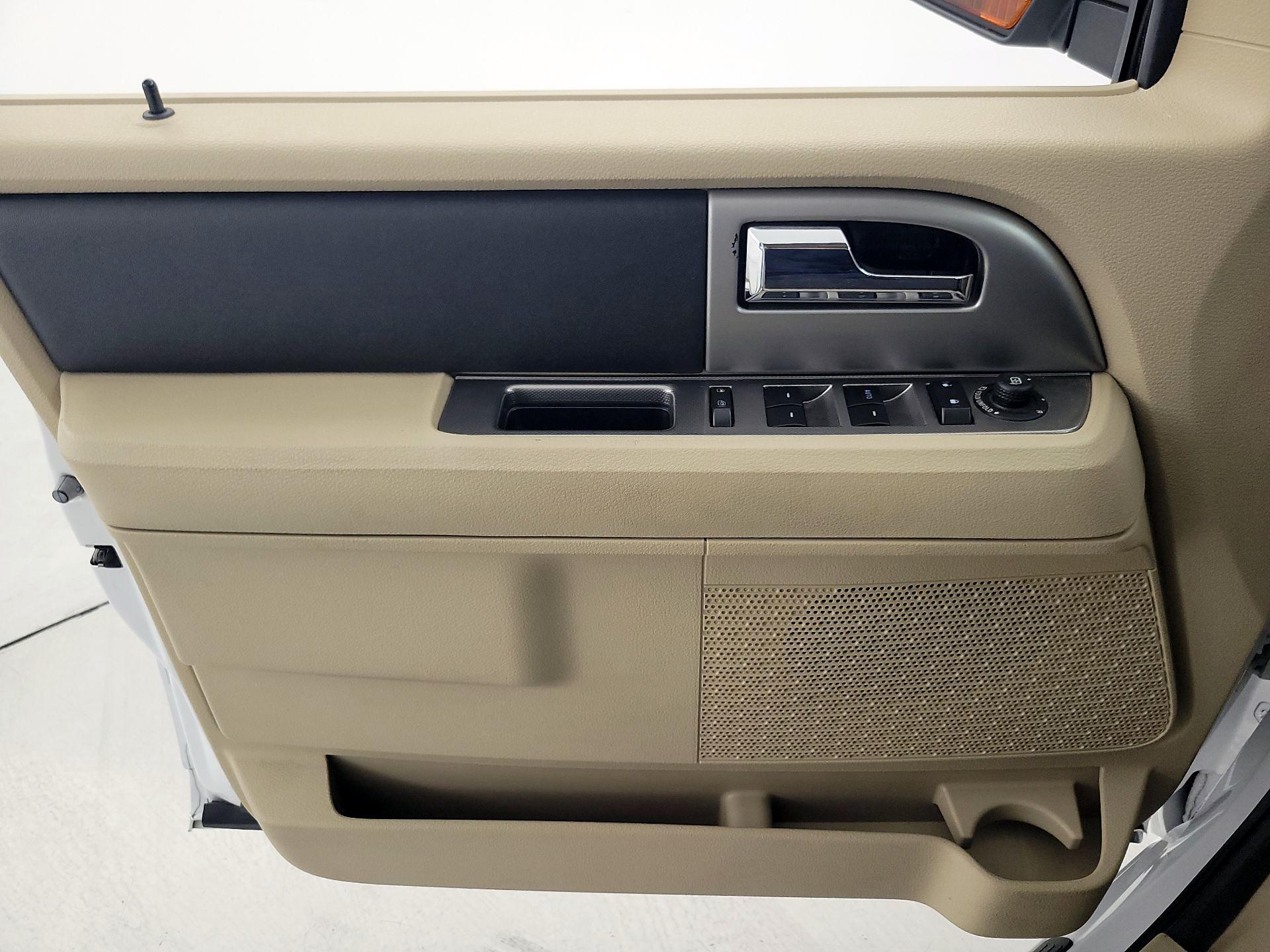Thumbnail: 2017 Ford Expedition EL - 12