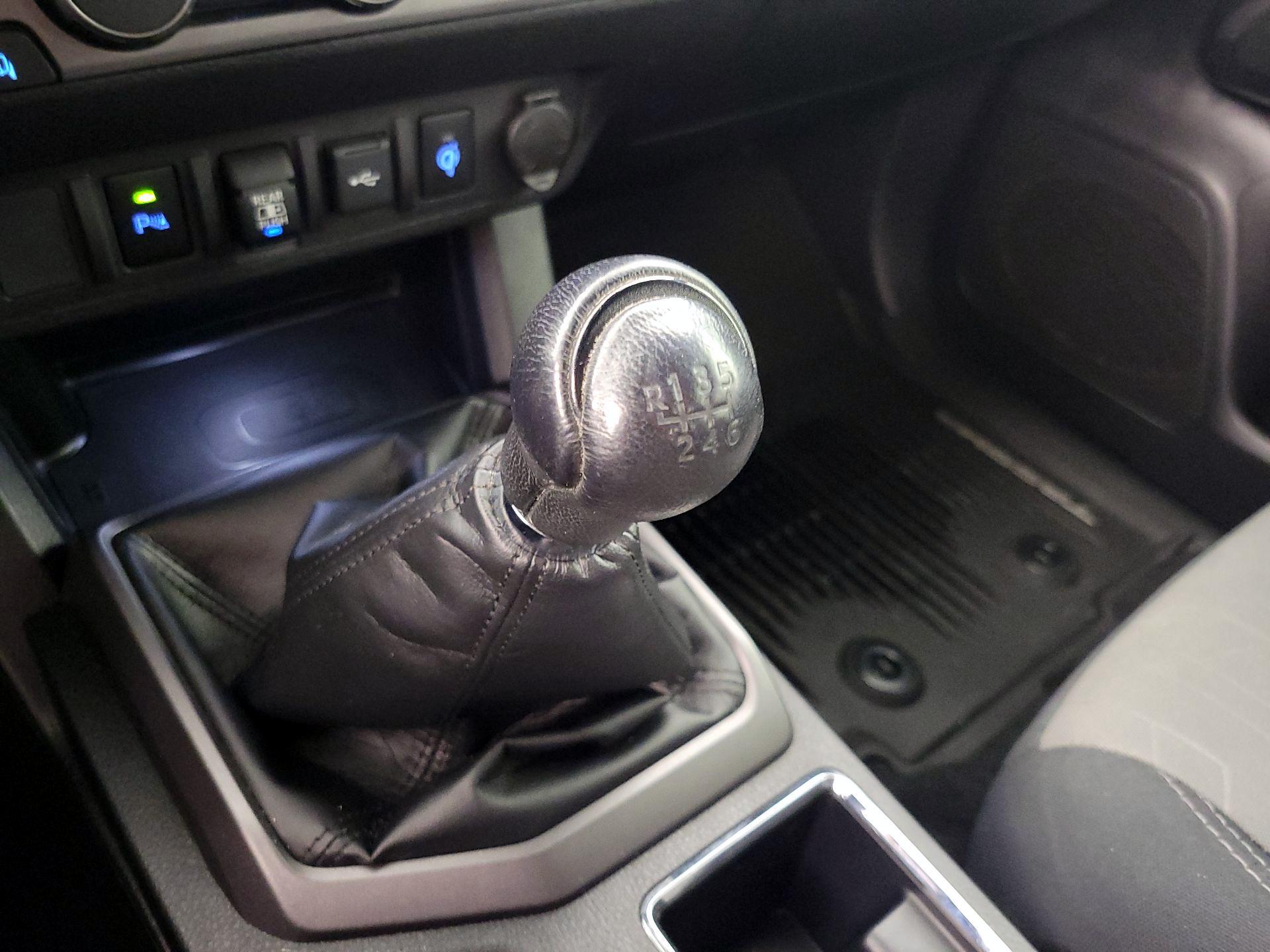 Thumbnail: 2021 Toyota Tacoma - 17