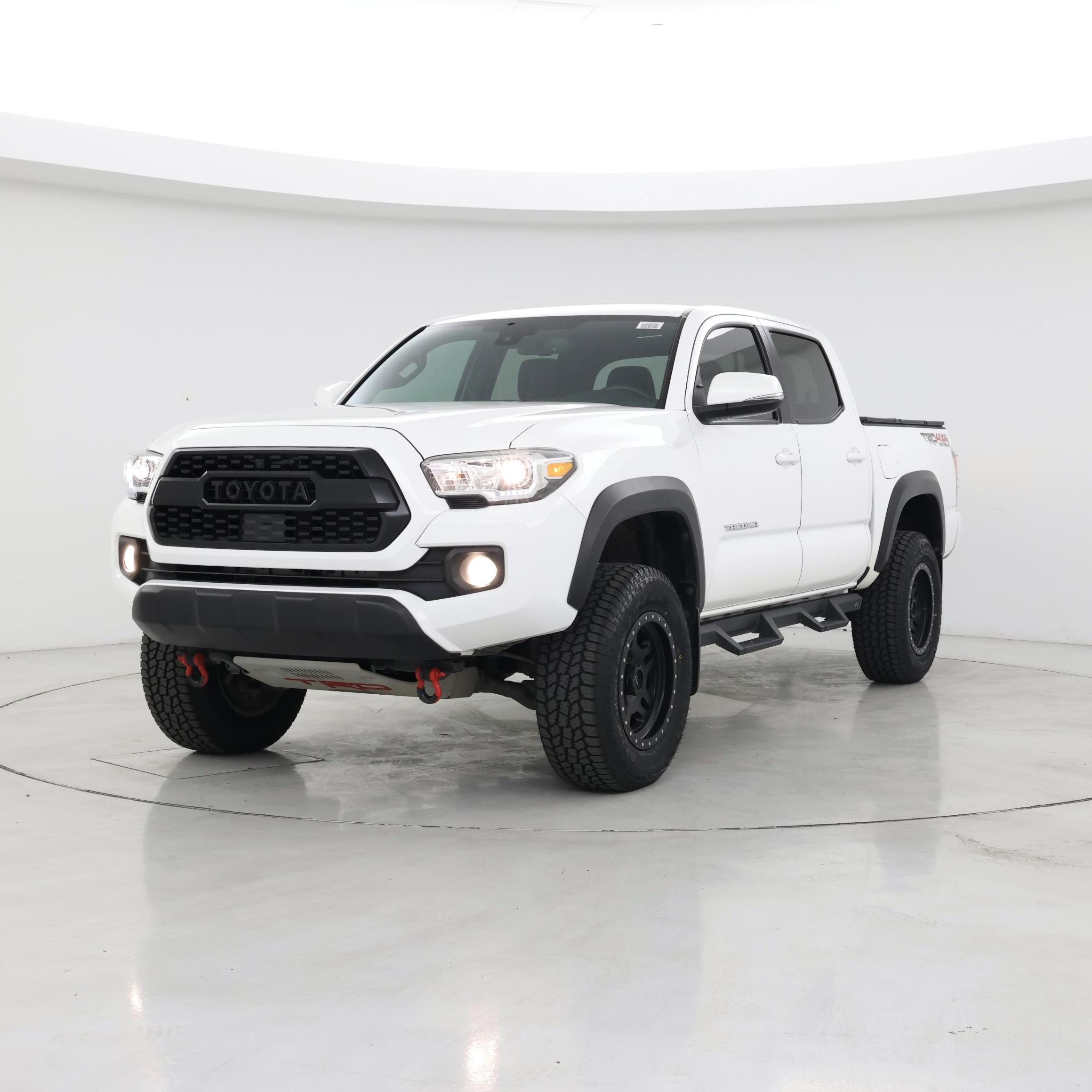 Thumbnail: 2021 Toyota Tacoma - 4