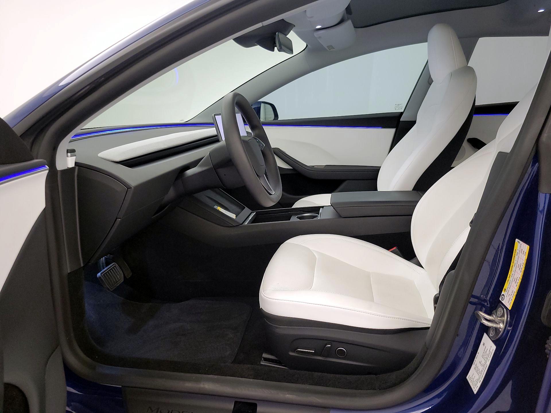 Thumbnail: 2024 Tesla Model 3 - 11