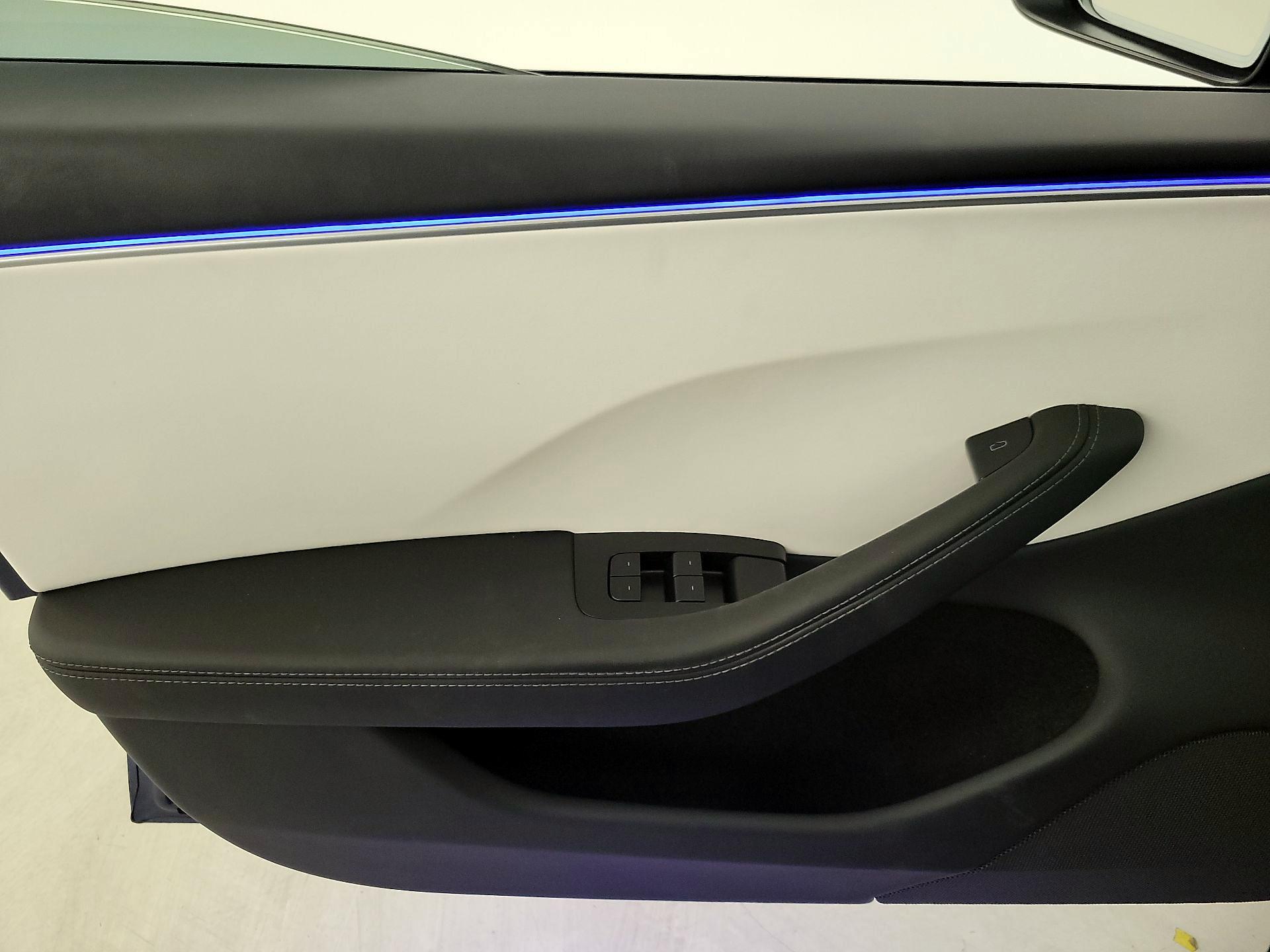 Thumbnail: 2024 Tesla Model 3 - 12