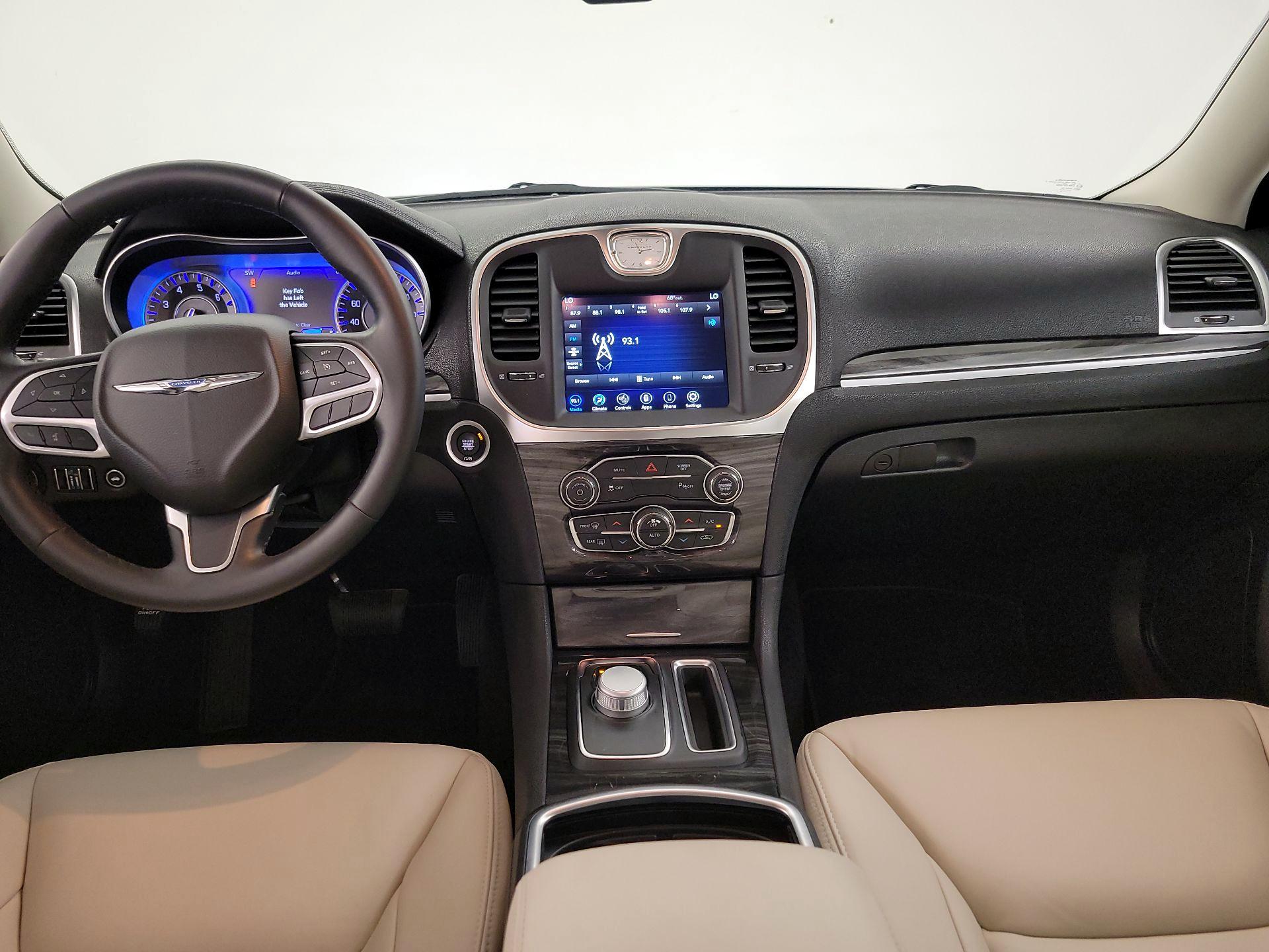 Thumbnail: 2021 Chrysler 300 - 9