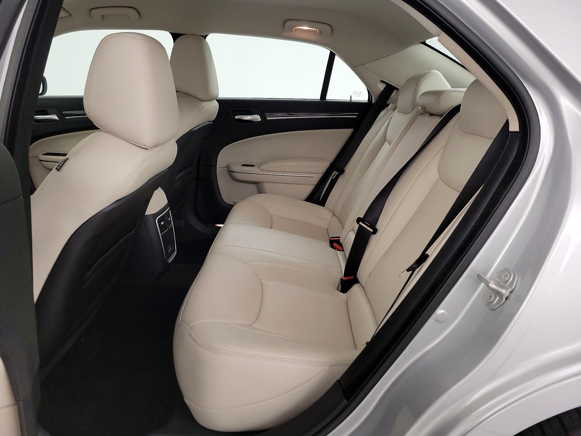 Thumbnail: 2021 Chrysler 300 - 19