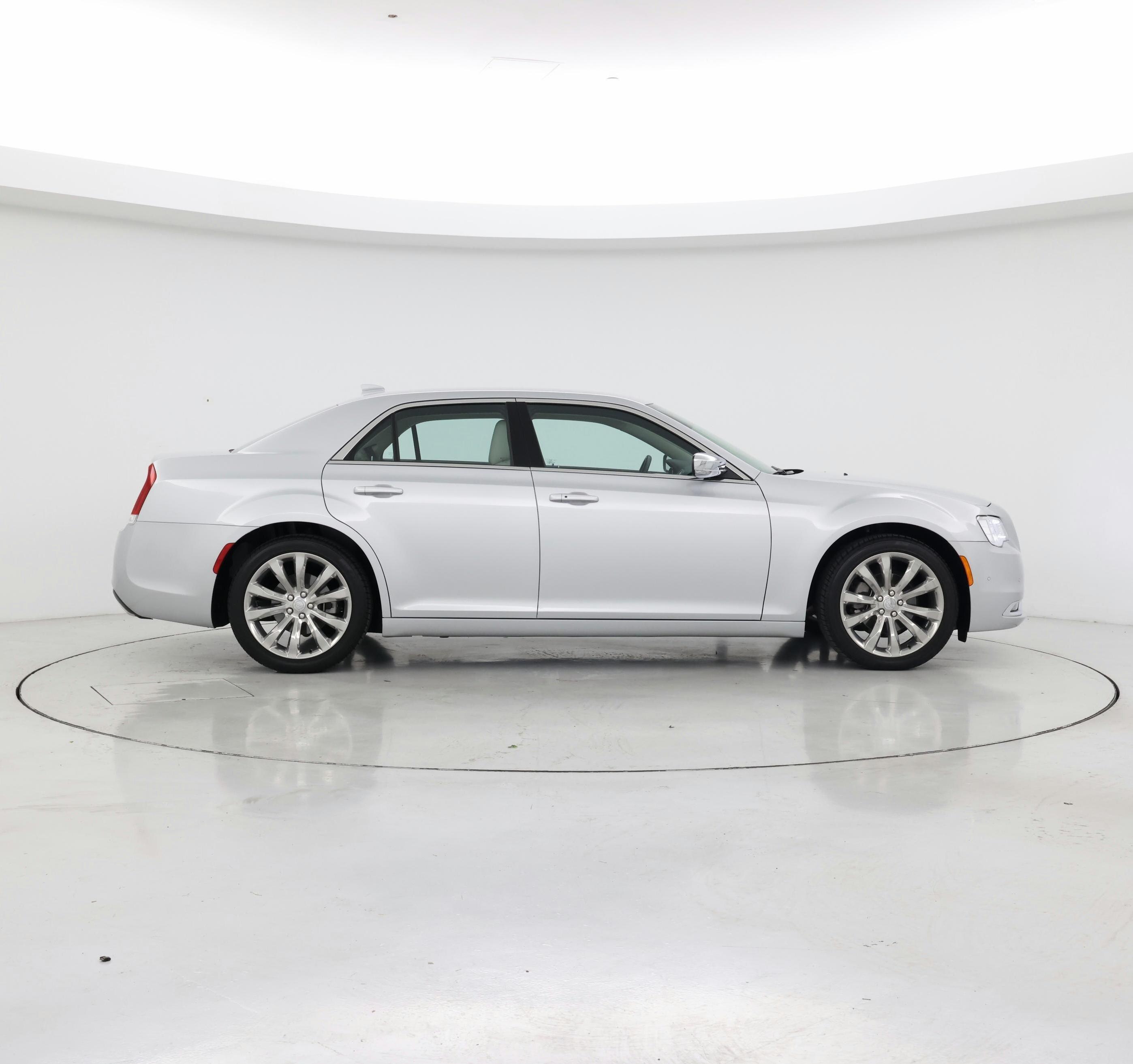 Thumbnail: 2021 Chrysler 300 - 7