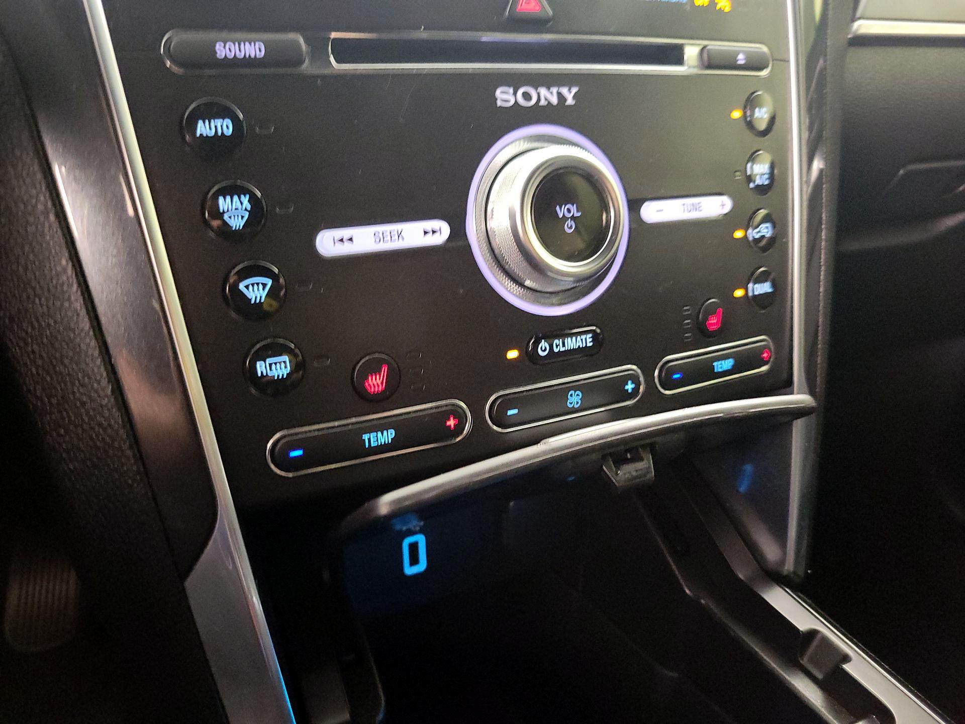 Thumbnail: 2018 Ford Explorer - 17