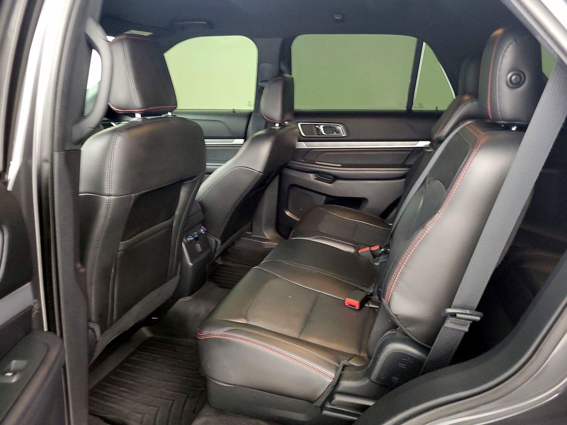 Thumbnail: 2018 Ford Explorer - 20