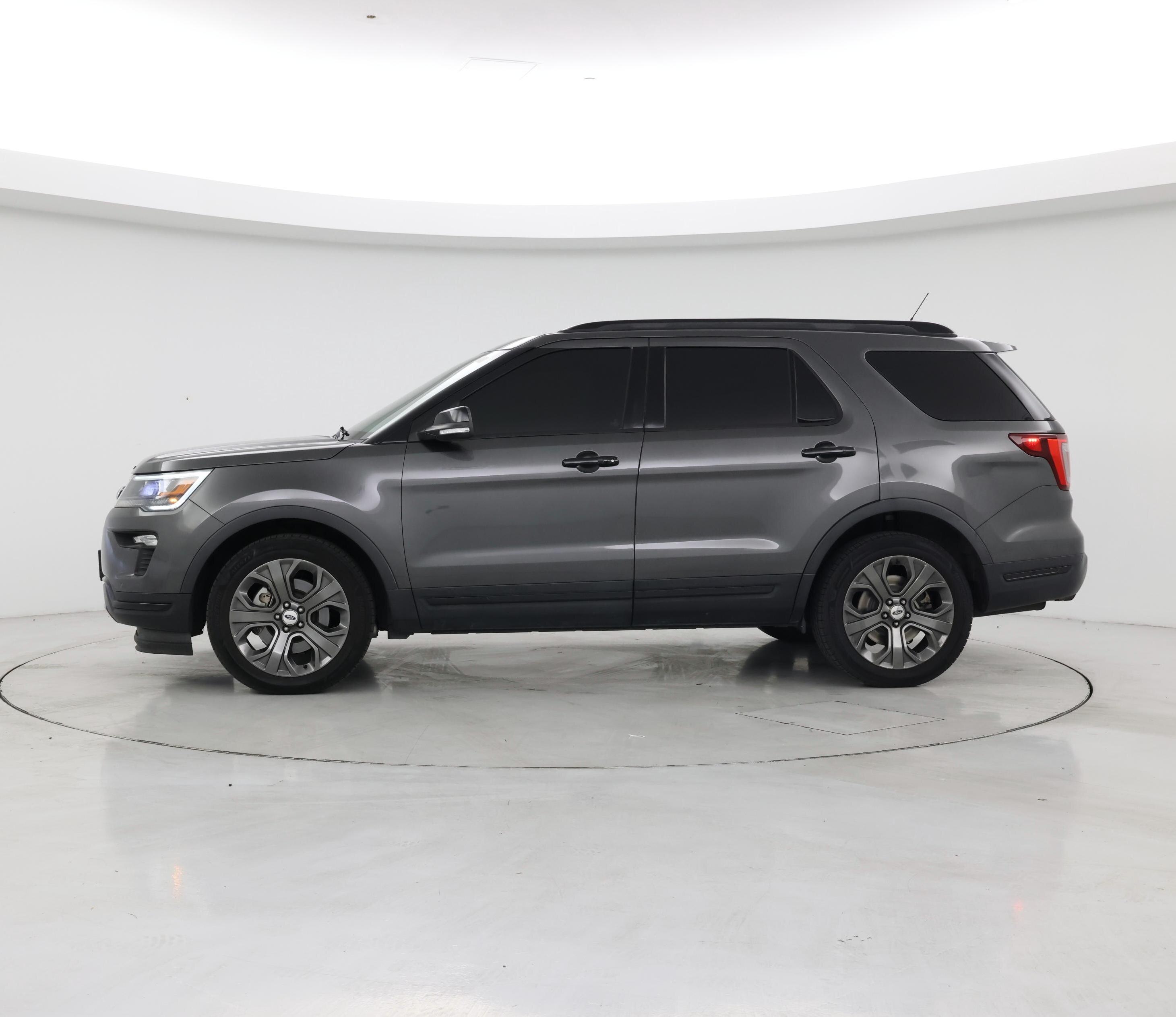 Thumbnail: 2018 Ford Explorer - 3