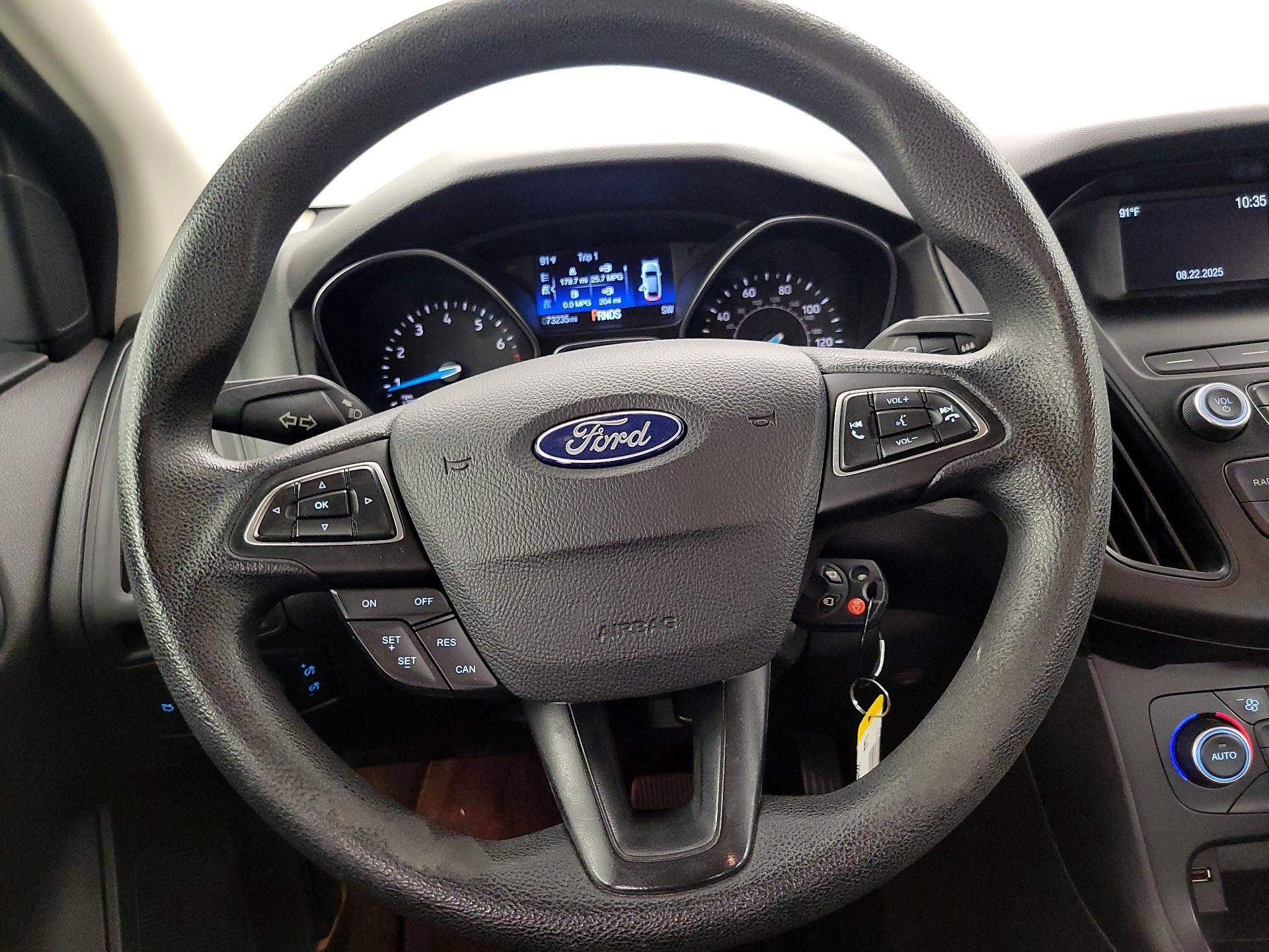 Thumbnail: 2018 Ford Focus - 10