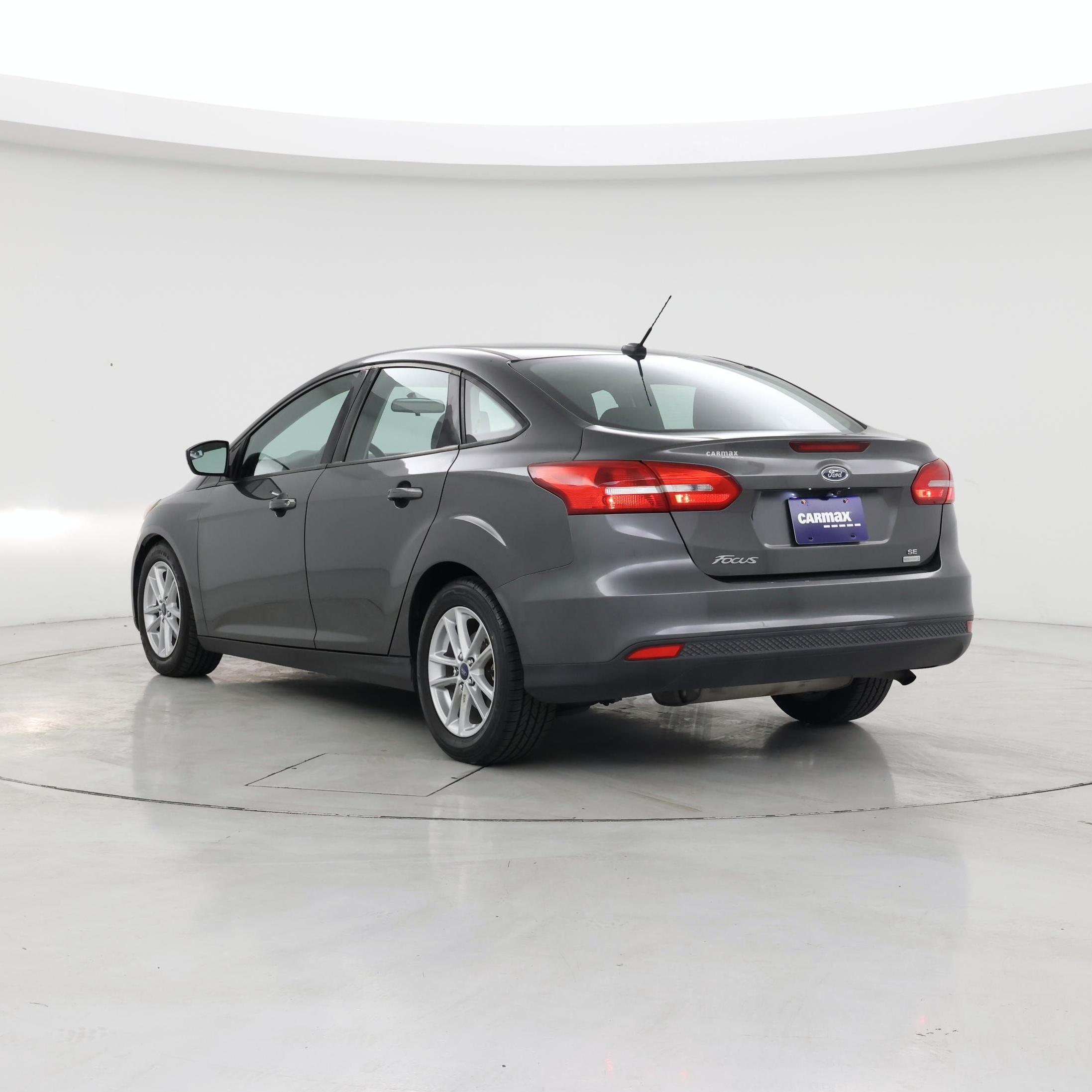 Thumbnail: 2018 Ford Focus - 2