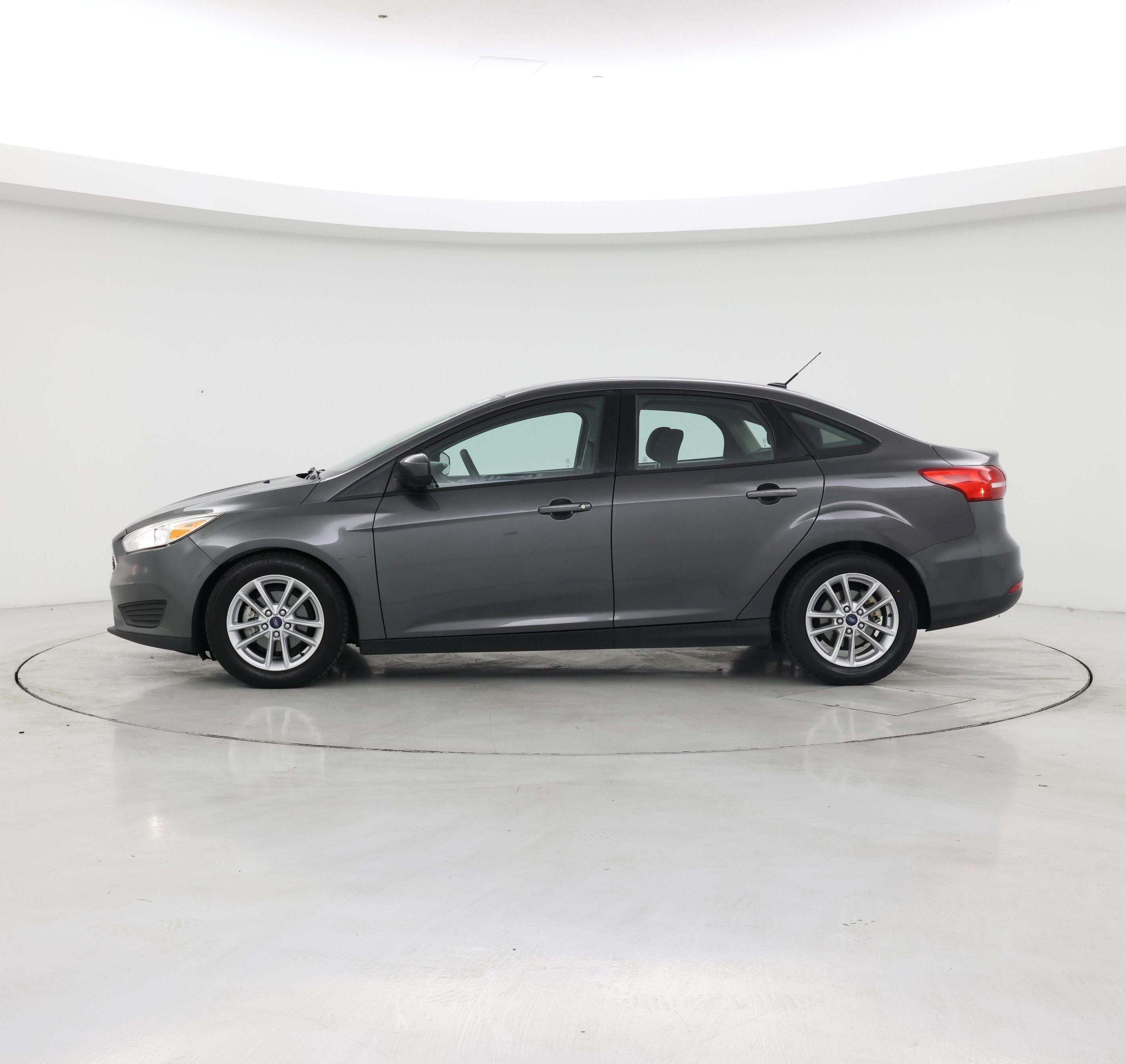 Thumbnail: 2018 Ford Focus - 3