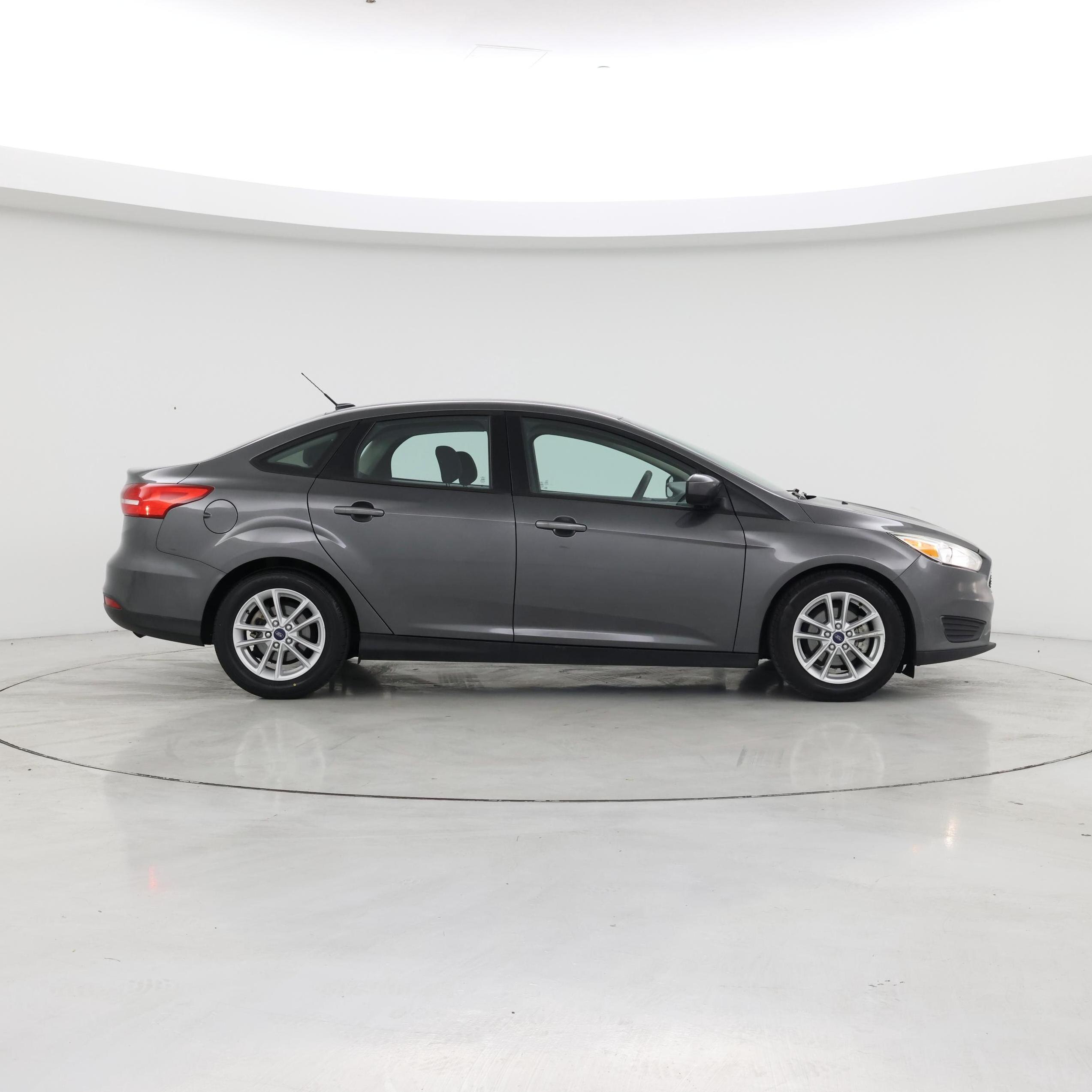 Thumbnail: 2018 Ford Focus - 7
