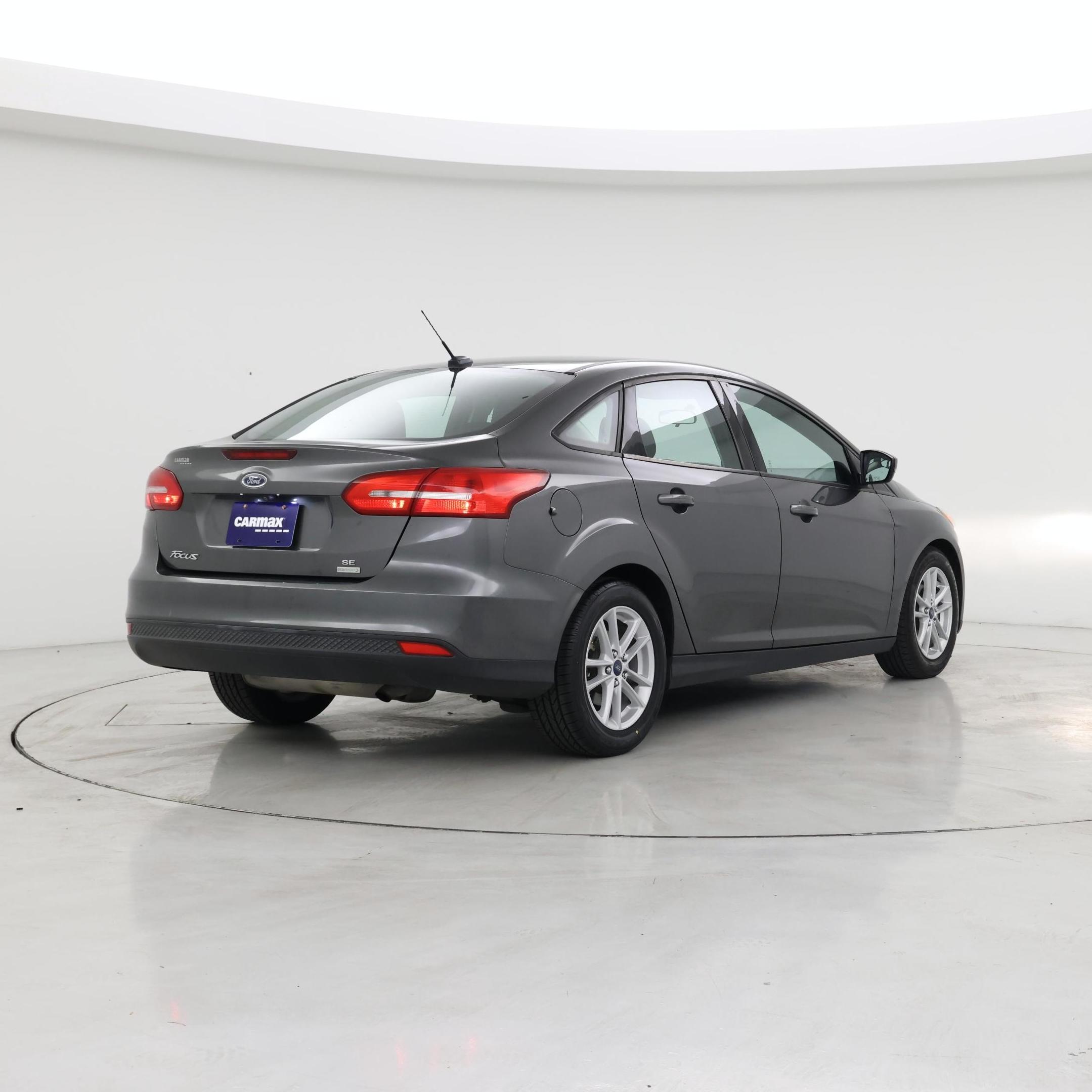 Thumbnail: 2018 Ford Focus - 8